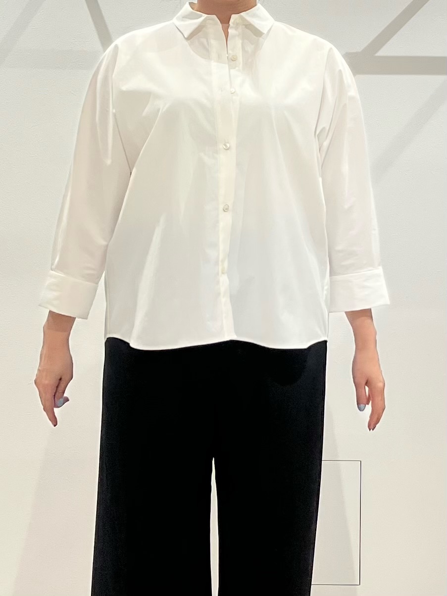 TOMOMIさんの「UNTITLED｜【接触冷感/吸水速乾/UVカット】ドルマンスリーブシャツ」を使ったコーディネート