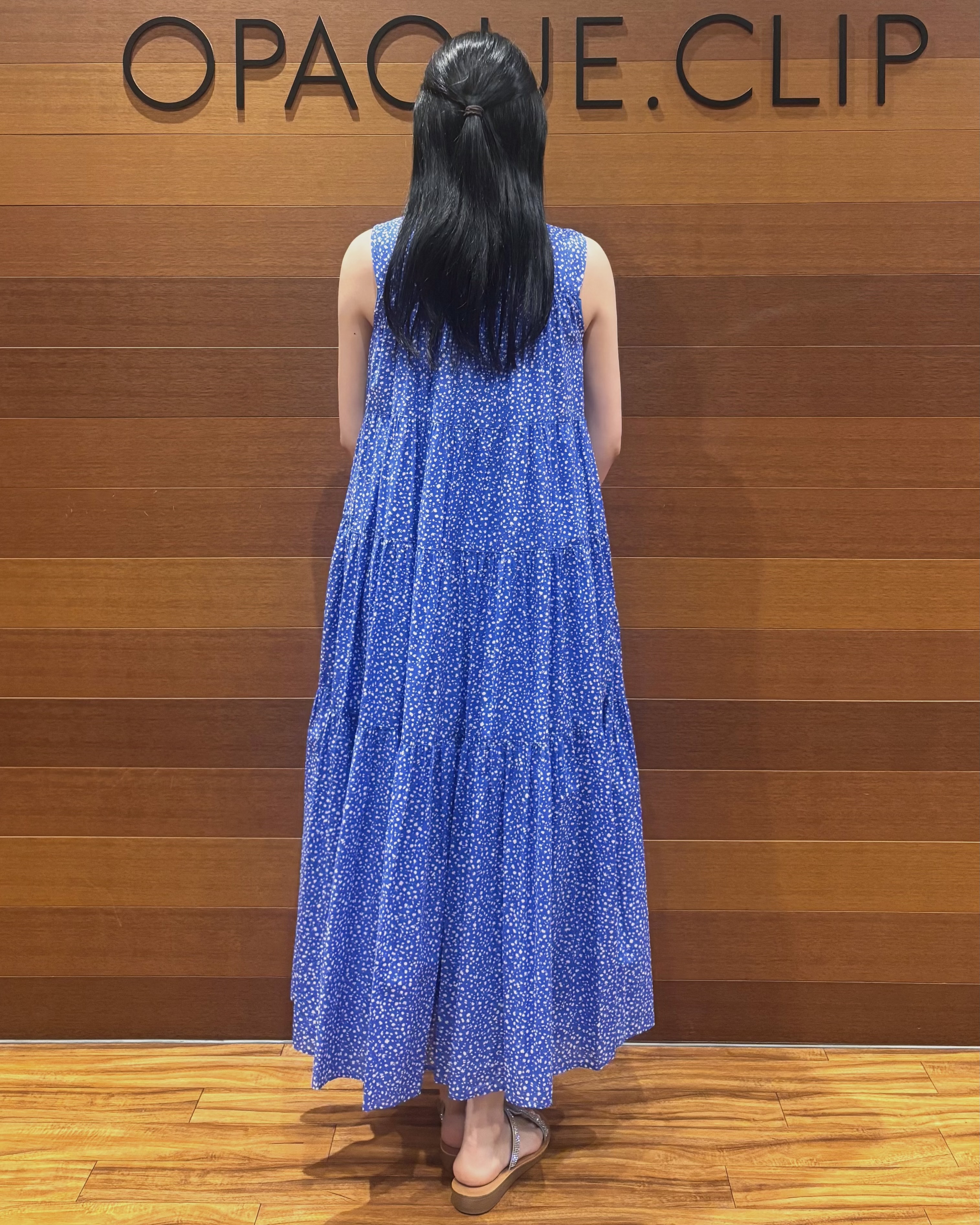 わかなさんの「OPAQUE.CLIP｜ティアードサマードレス／オーガニックコットン混【洗濯機OK】」を使ったコーディネート