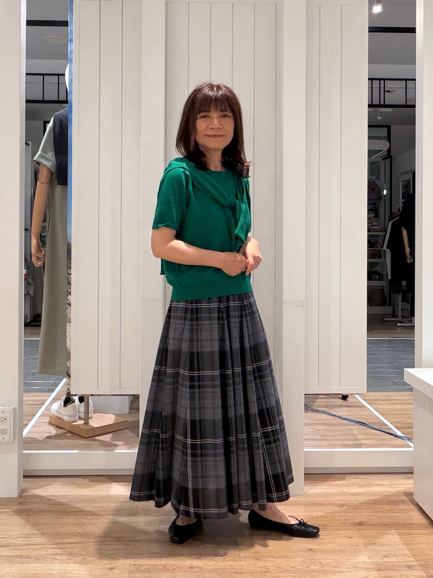 Fujitaさんの「Dessin｜【9色展開/接触冷感/UVカット】ドライタッチサマーニットT」を使ったコーディネート