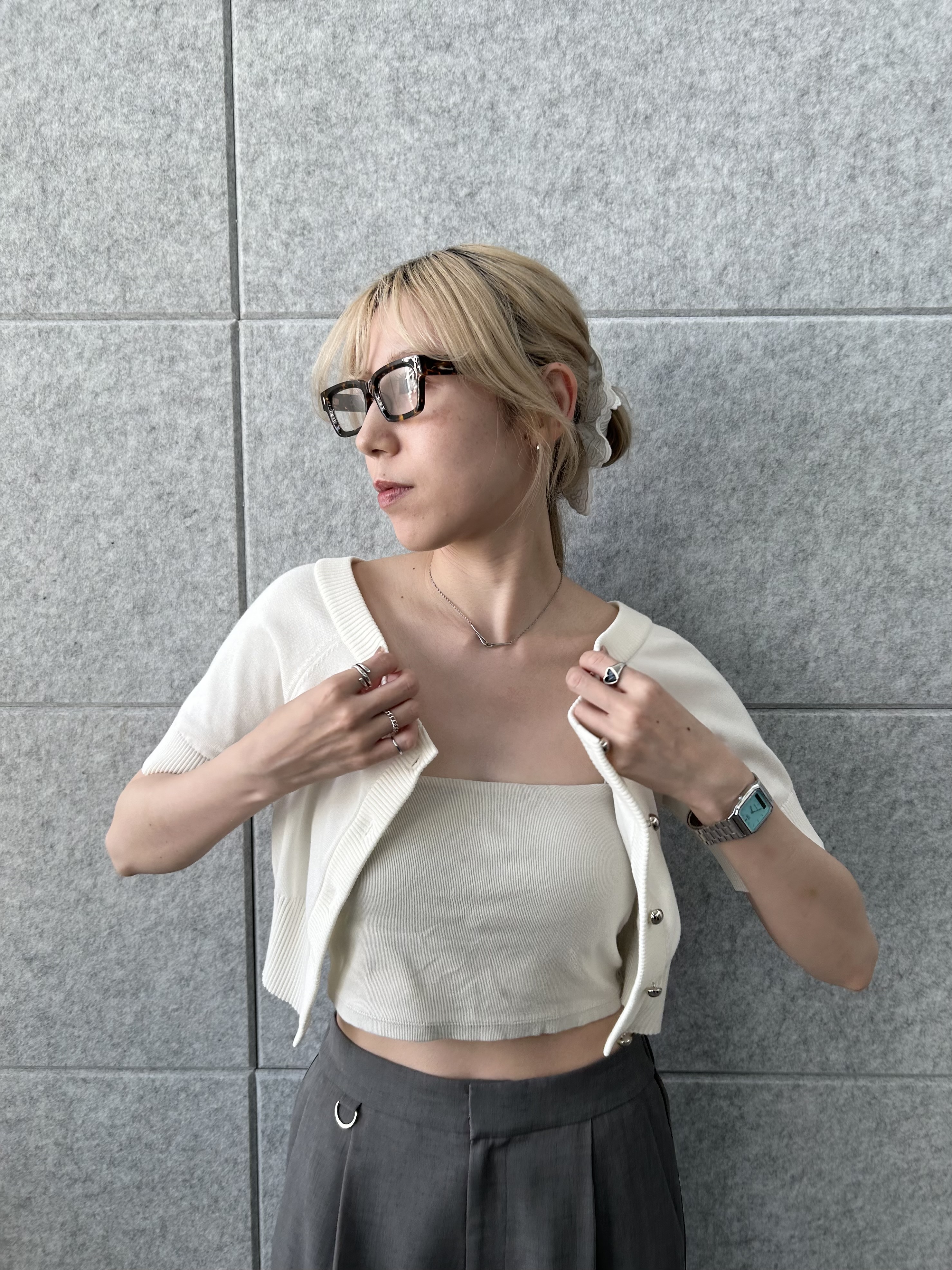 honoka Aさんの「CODE A｜design knit short cardigan」を使ったコーディネート