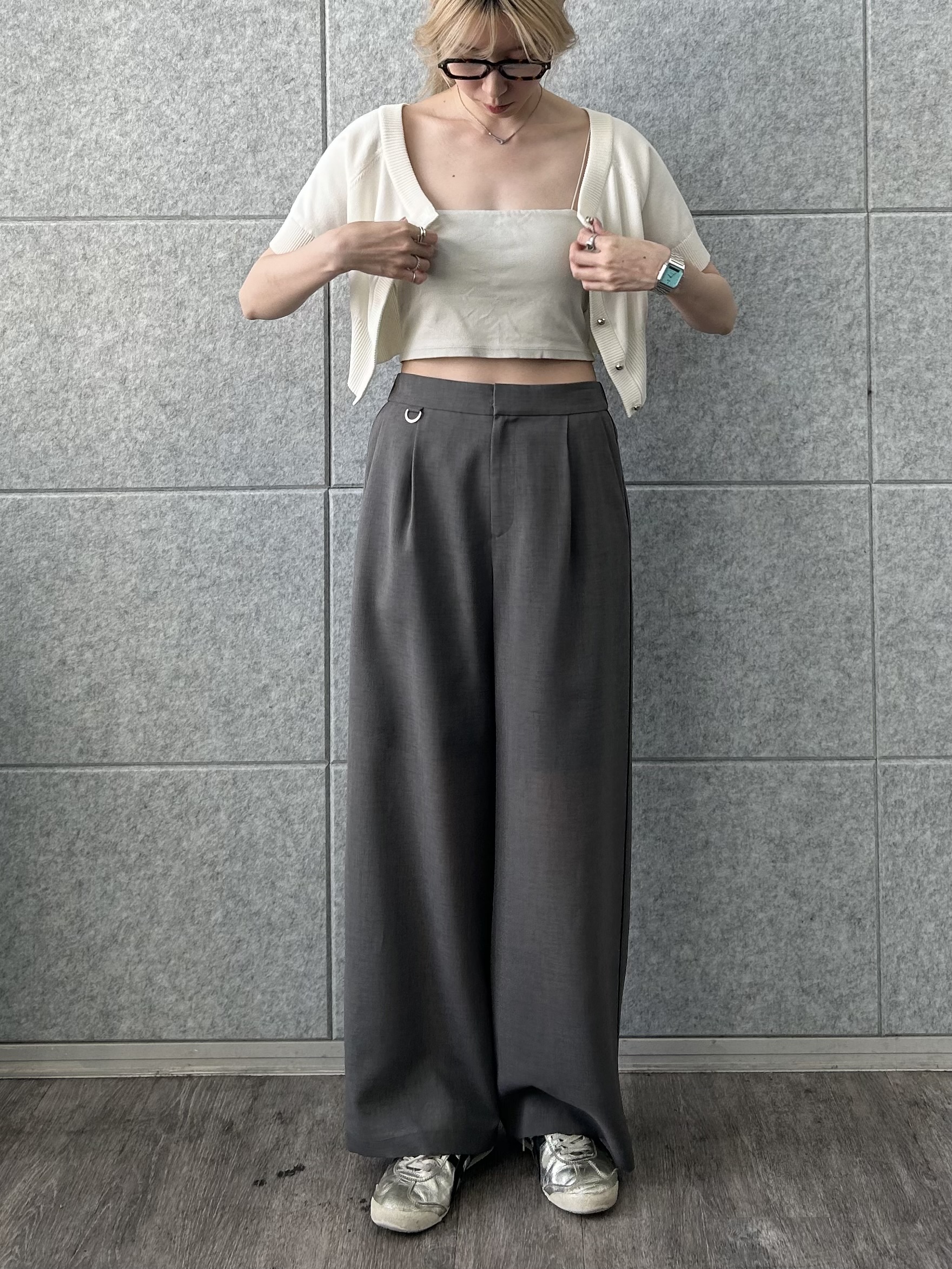 honoka Aさんの「CODE A｜design knit short cardigan」を使ったコーディネート