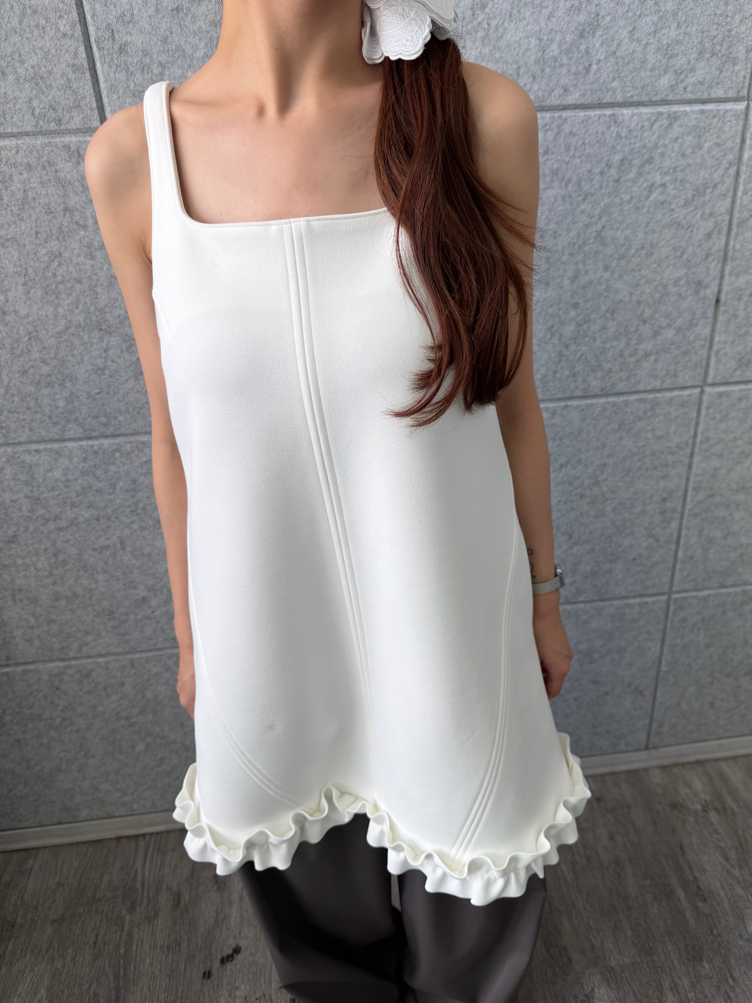 kanamiさんの「CODE A｜frill mini dress」を使ったコーディネート