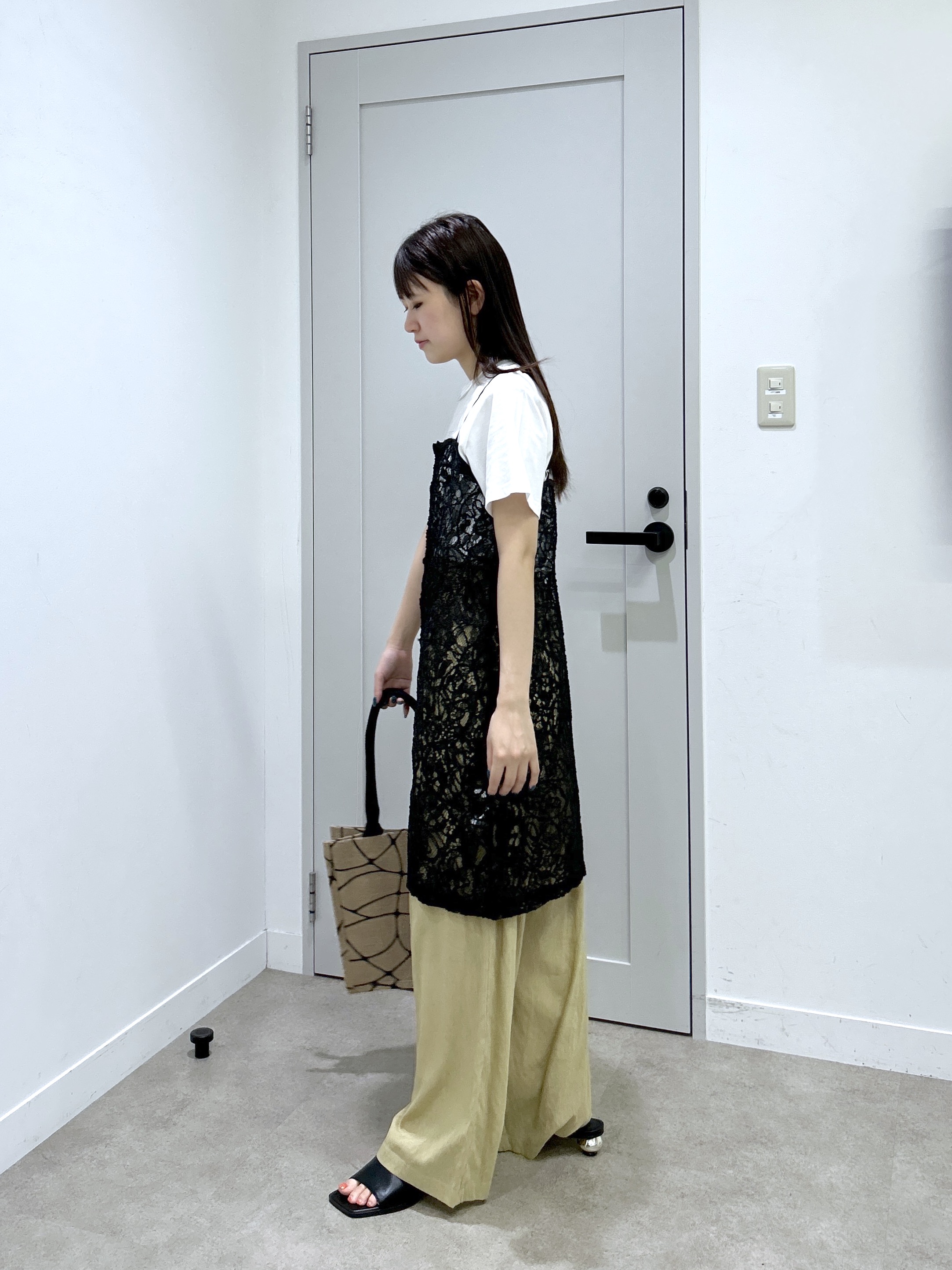 Renoさんの「INDIVI｜タイポグラフィTシャツ【接触冷感】」を使ったコーディネート
