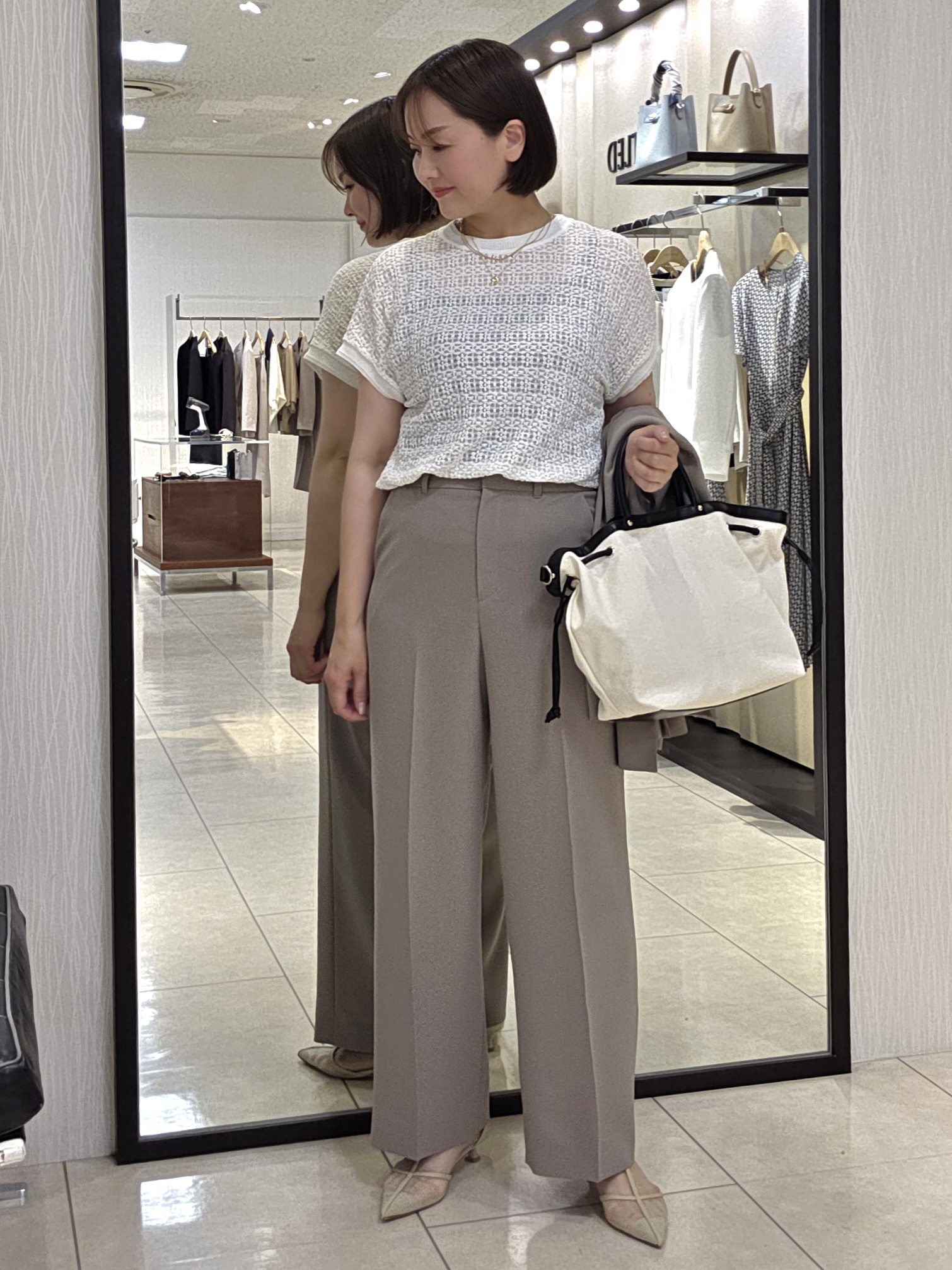 naokoさんの「UNTITLED｜【新色追加/セットアップ可】エアリー ダブルブレストジャケット」を使ったコーディネート