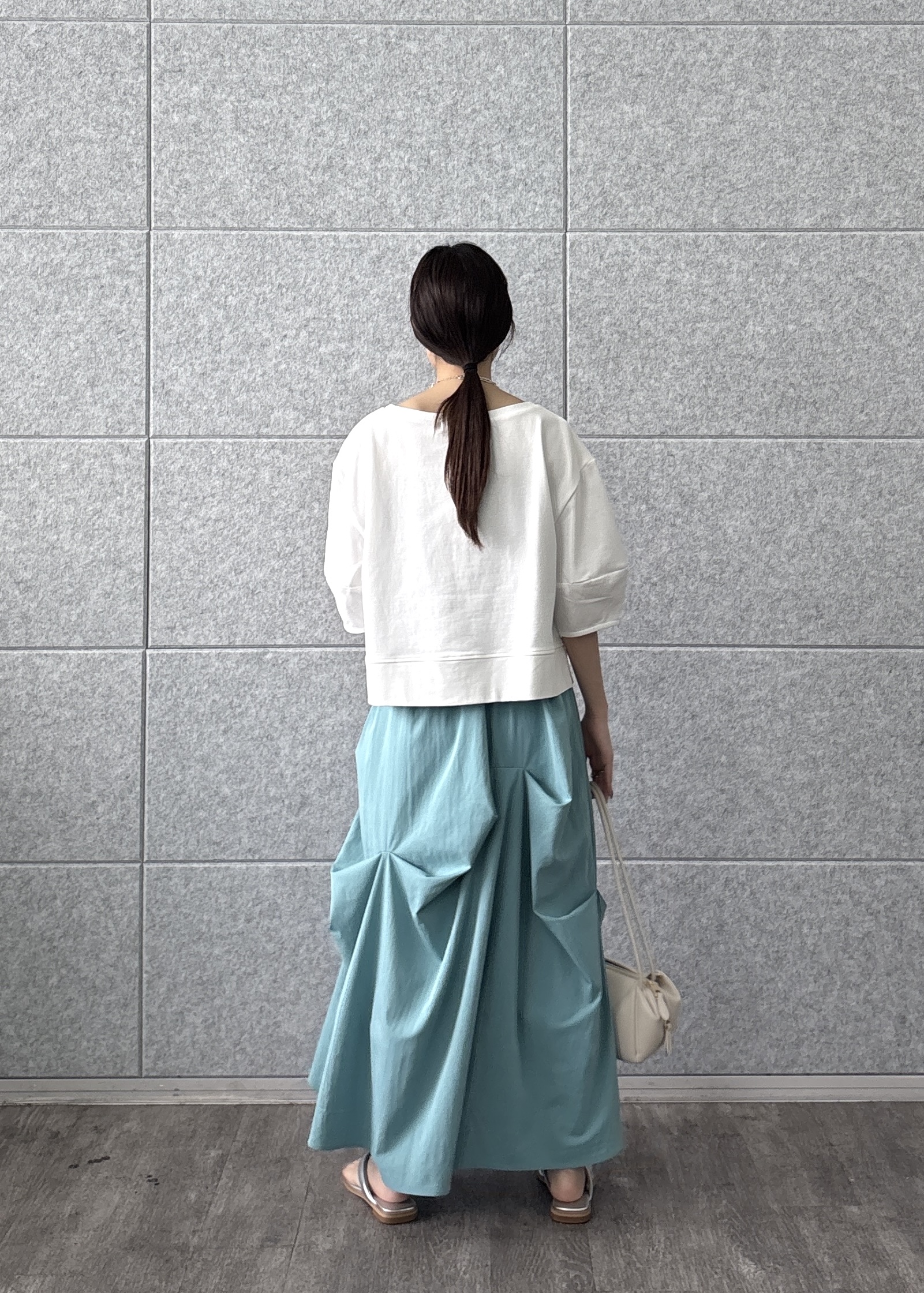 Renoさんの「INDIVI｜ハーフスリーブフォルムカットソー【再入荷／マシンウォッシュ／接触冷感】」を使ったコーディネート