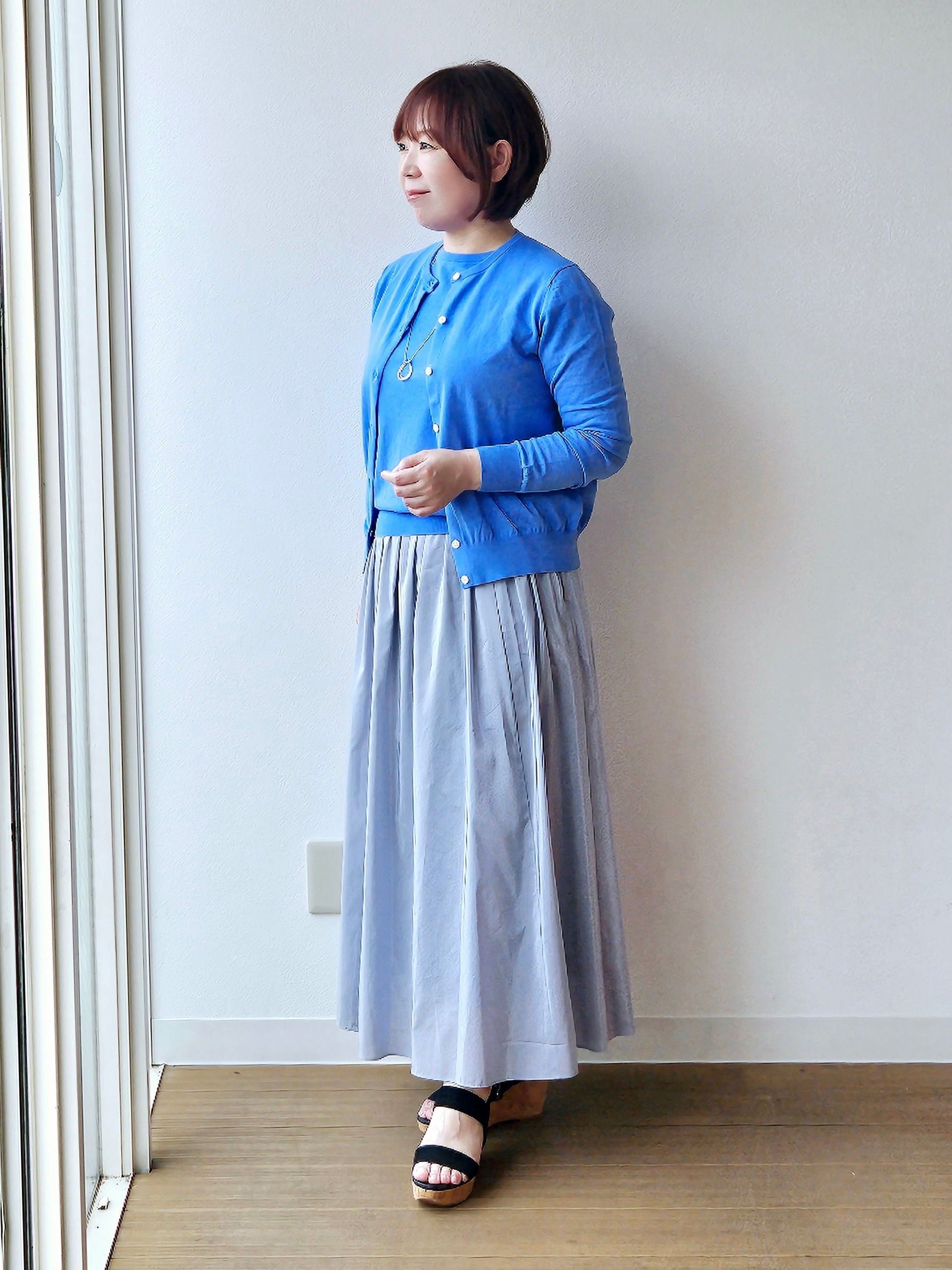 やじまさんの「UNTITLED｜◆【9色展開/アンサンブル可】コットンクルーネックカーディガン」を使ったコーディネート