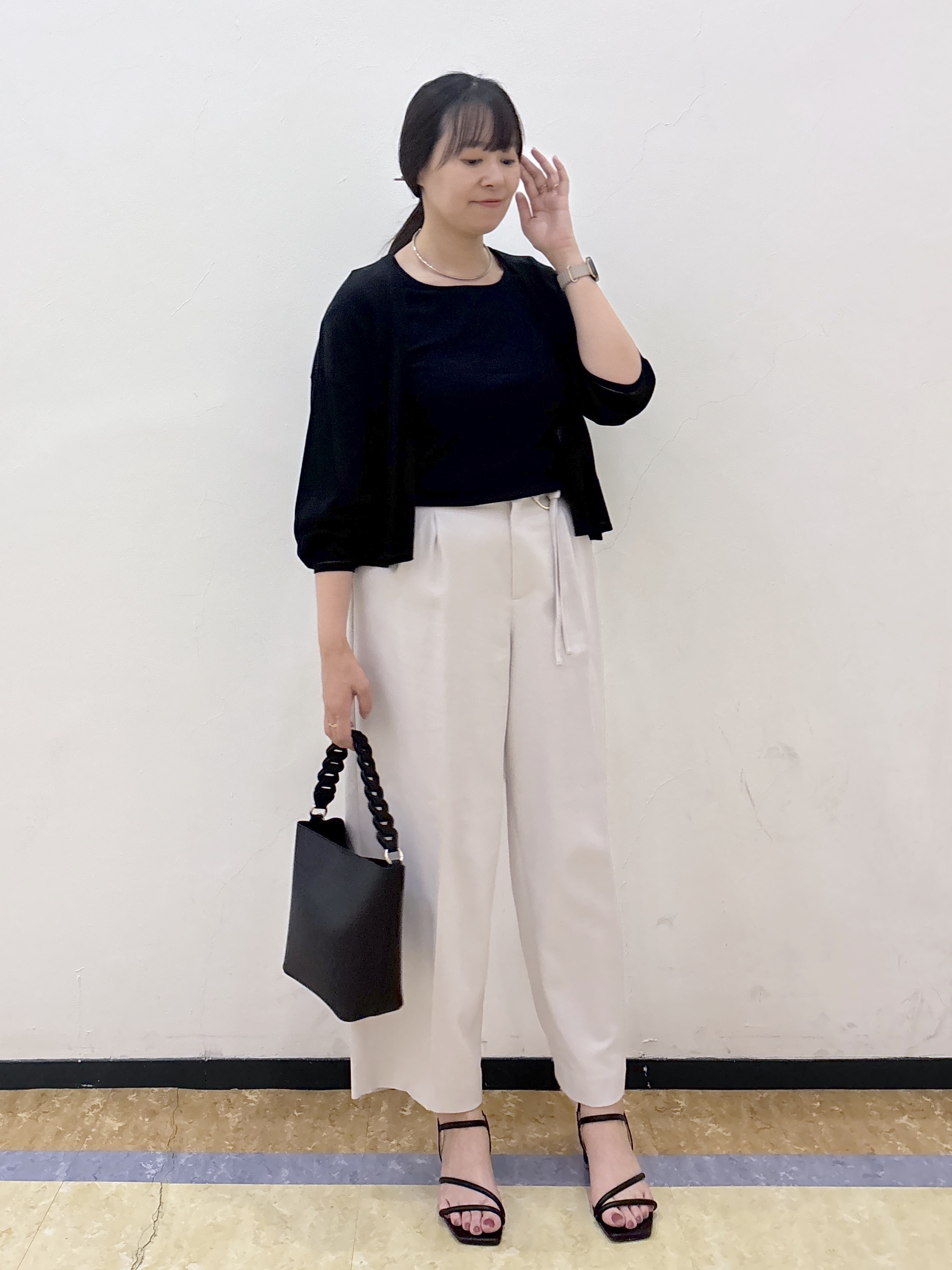 akariさんの「index｜【接触冷感】シアーショートトッパーカーディガン《洗濯機OK／抗ピル》」を使ったコーディネート