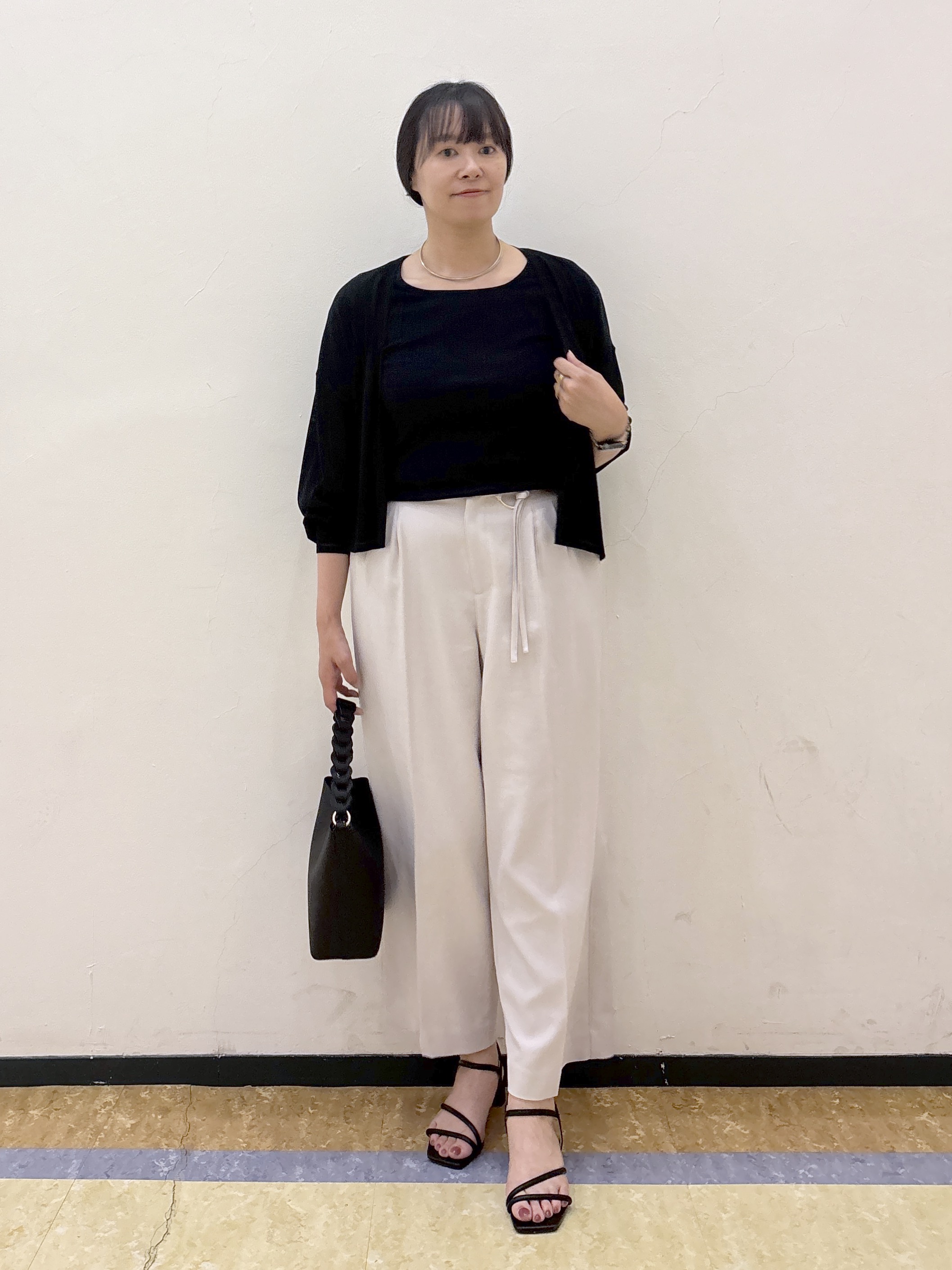 akariさんの「index｜【接触冷感】シアーショートトッパーカーディガン《洗濯機OK／抗ピル》」を使ったコーディネート