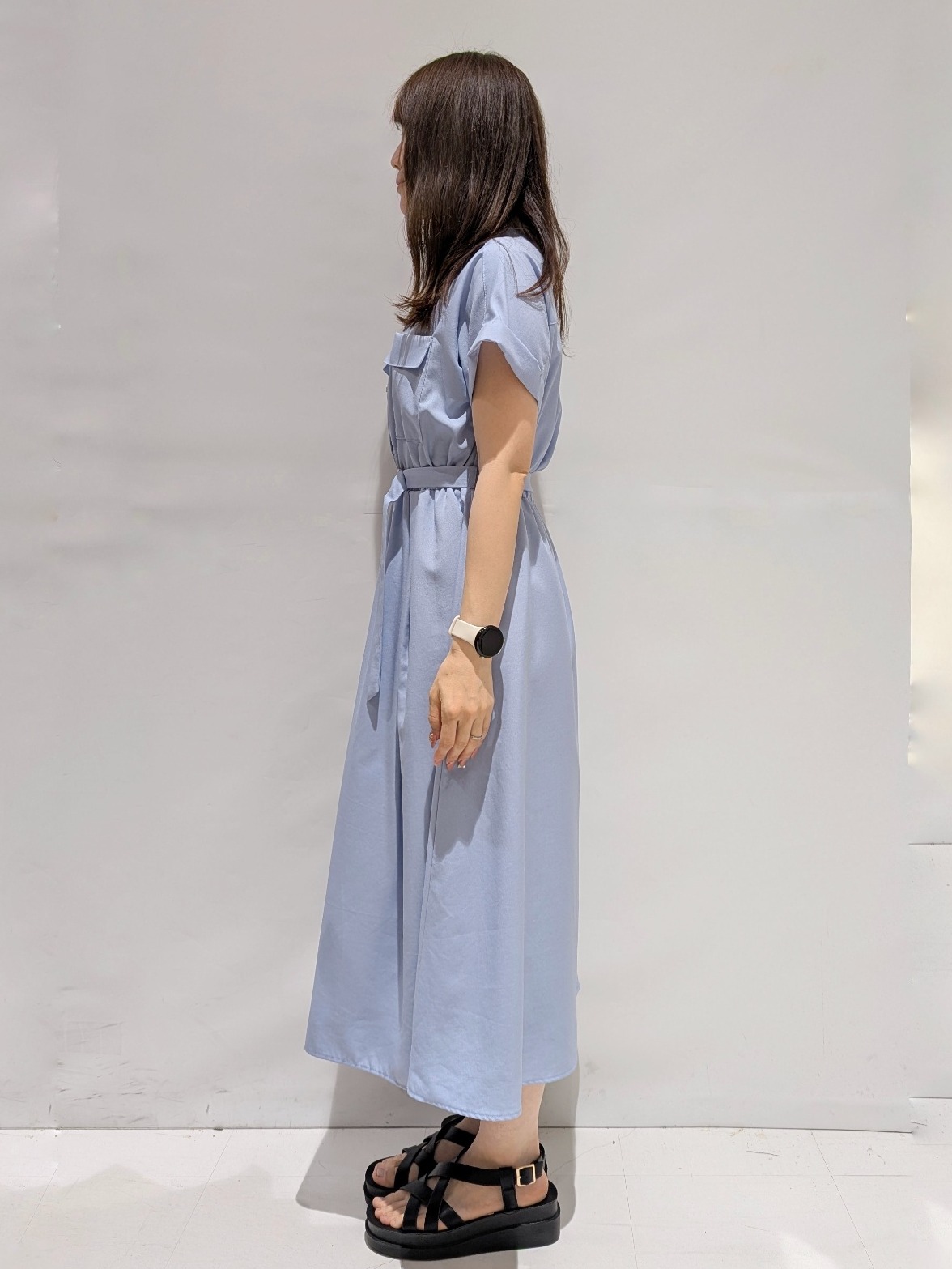 satomariさんの「OPAQUE.CLIP｜ダブルポケットスキッパーワンピース【防シワ／洗濯機OK】《XS～3L／6col》」を使ったコーディネート