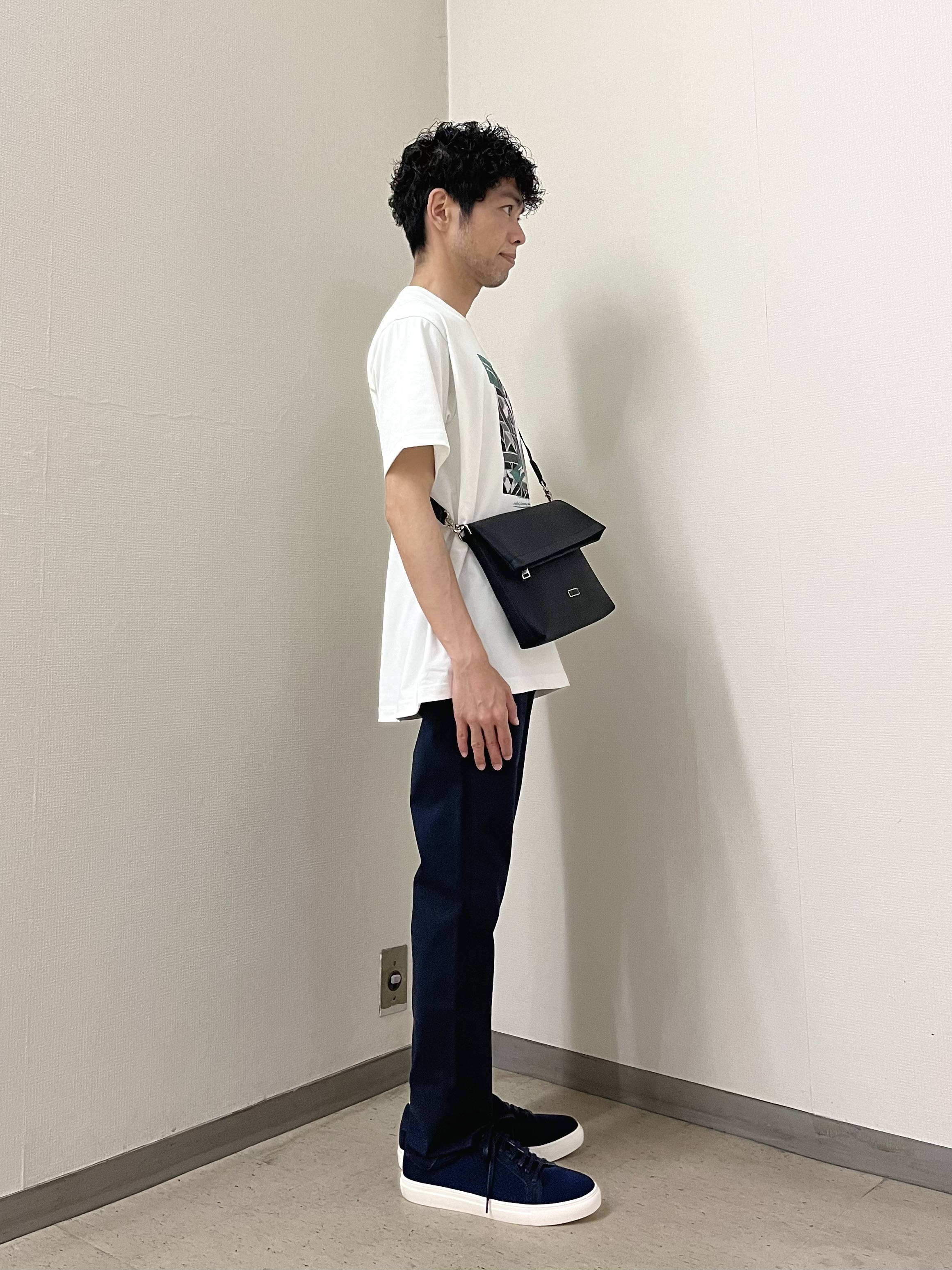 URAさんの「TAKEO KIKUCHI｜モノクロタイルTシャツ」を使ったコーディネート