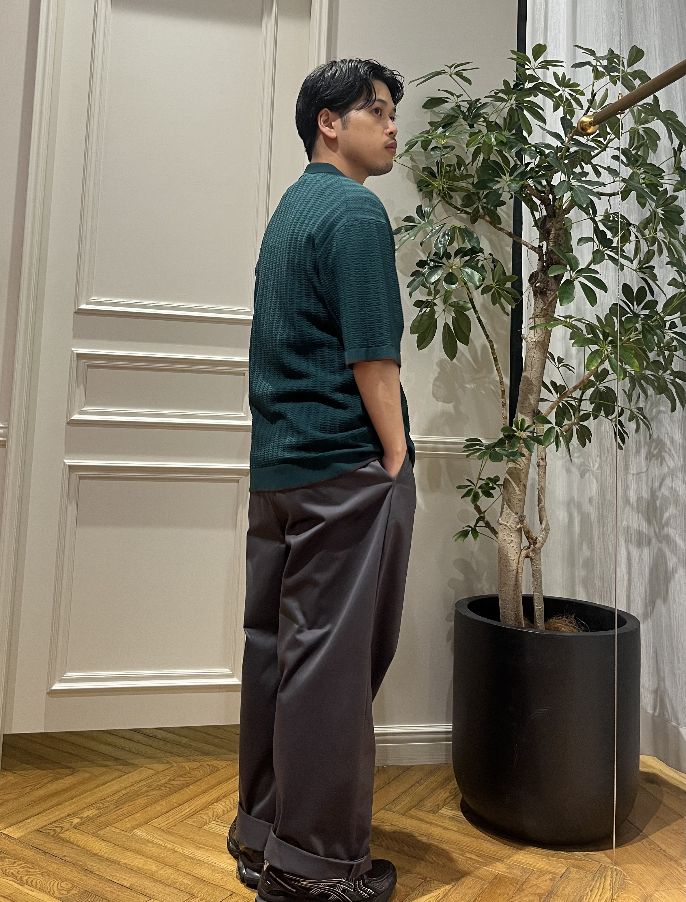 Tokuさんの「DRESSTERIOR｜【Safari5月号掲載】ウォッシャブル キューバニットシャツ」を使ったコーディネート