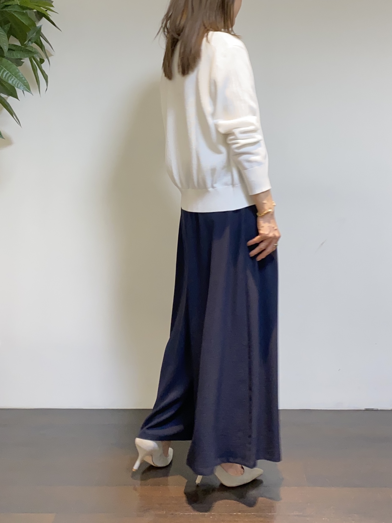 tomoさんの「UNTITLED｜◆【アンサンブル可】ラメ混クルーネックカーディガン」を使ったコーディネート