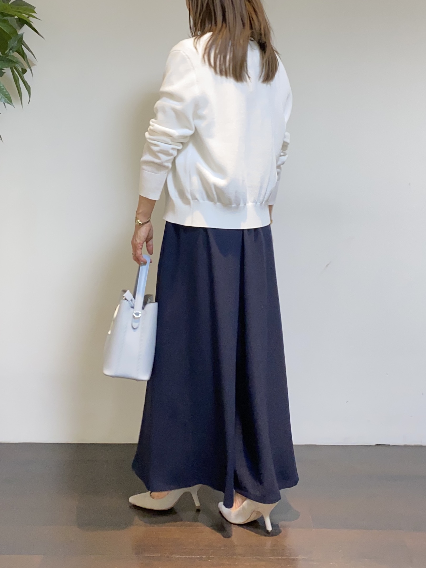 tomoさんの「UNTITLED｜◆【アンサンブル可】ラメ混クルーネックカーディガン」を使ったコーディネート
