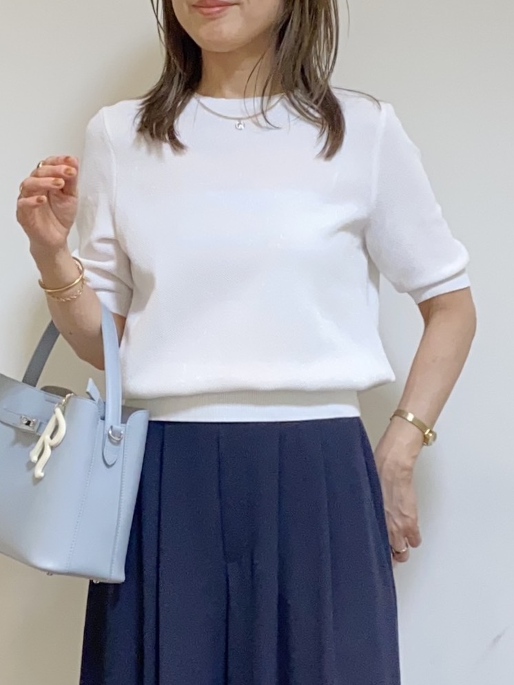 tomoさんの「UNTITLED｜◆【アンサンブル可】ラメ混クルーネックカーディガン」を使ったコーディネート