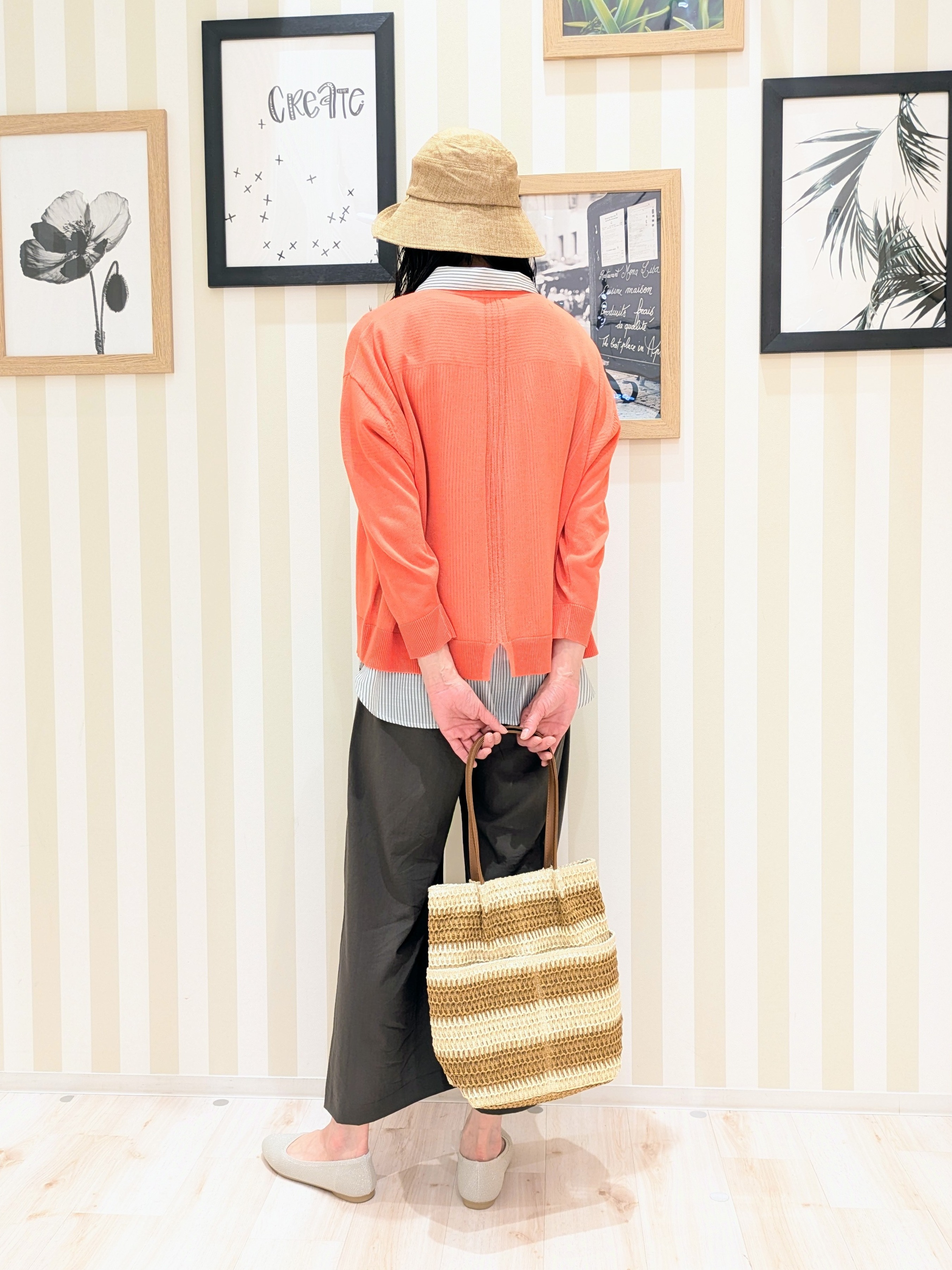 Mikiさんの「SHOO･LA･RUE｜【洗濯機可/S-LL】オンにもオフにも マルチに使えるボタンレスカーディガン」を使ったコーディネート