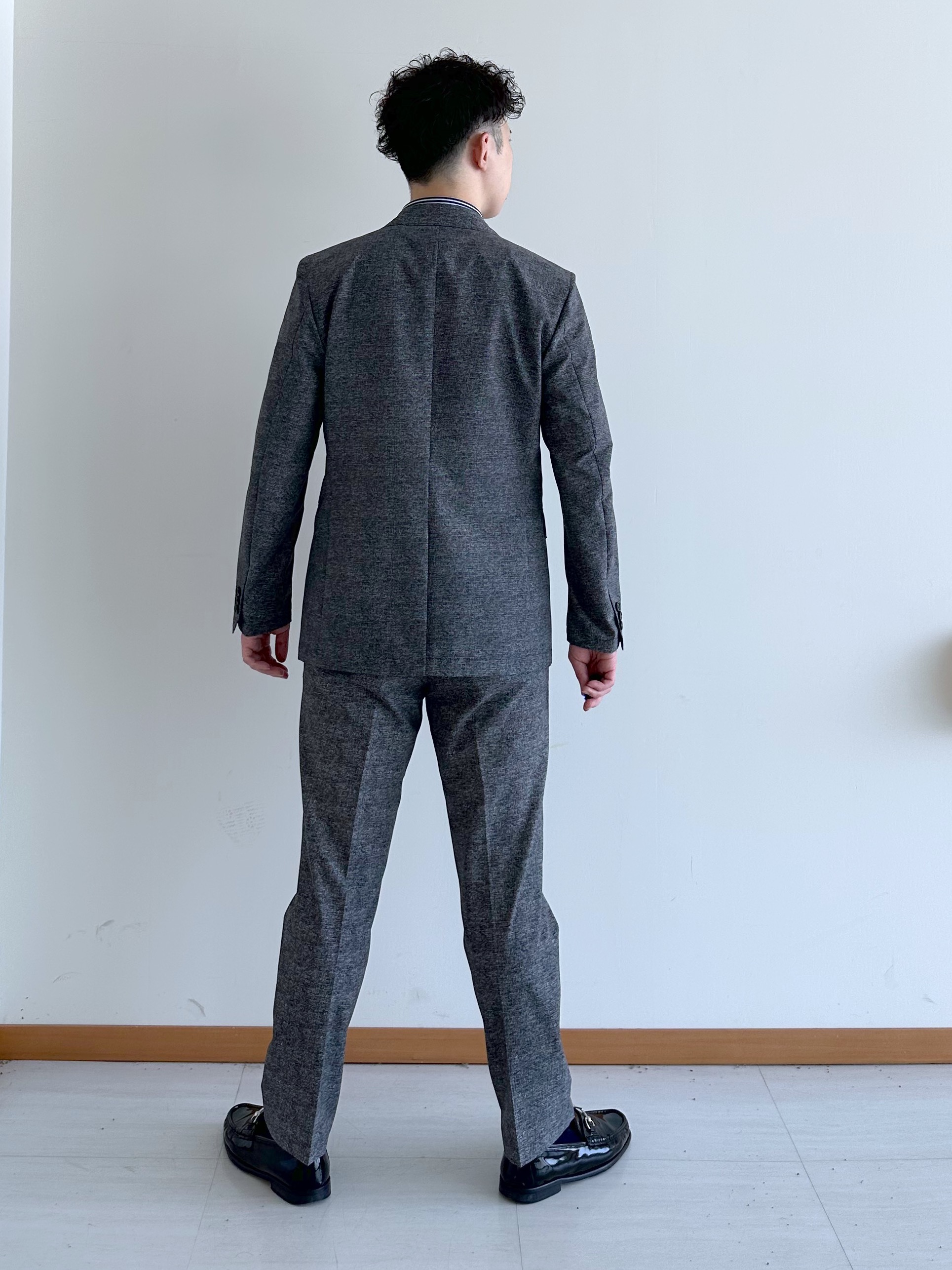 イッシーさんの「TAKEO KIKUCHI｜【抗菌防臭】COOL DOTS（R）ドビープリント ジャケット」を使ったコーディネート