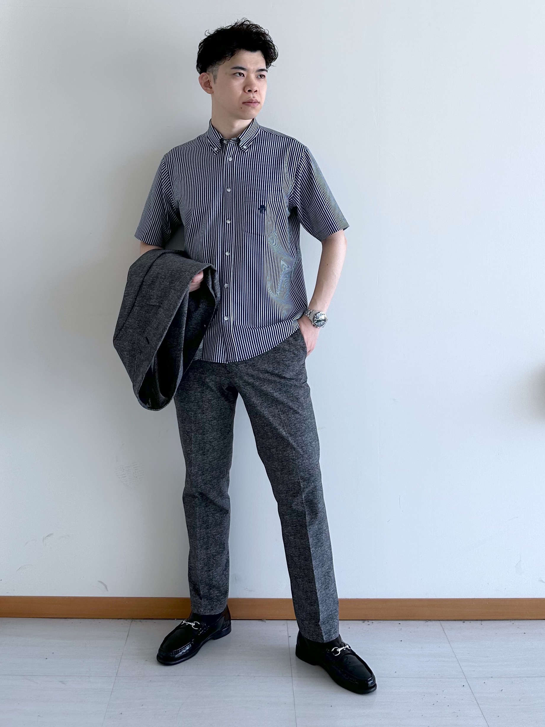 イッシーさんの「TAKEO KIKUCHI｜【抗菌防臭】COOL DOTS（R）ドビープリント ジャケット」を使ったコーディネート