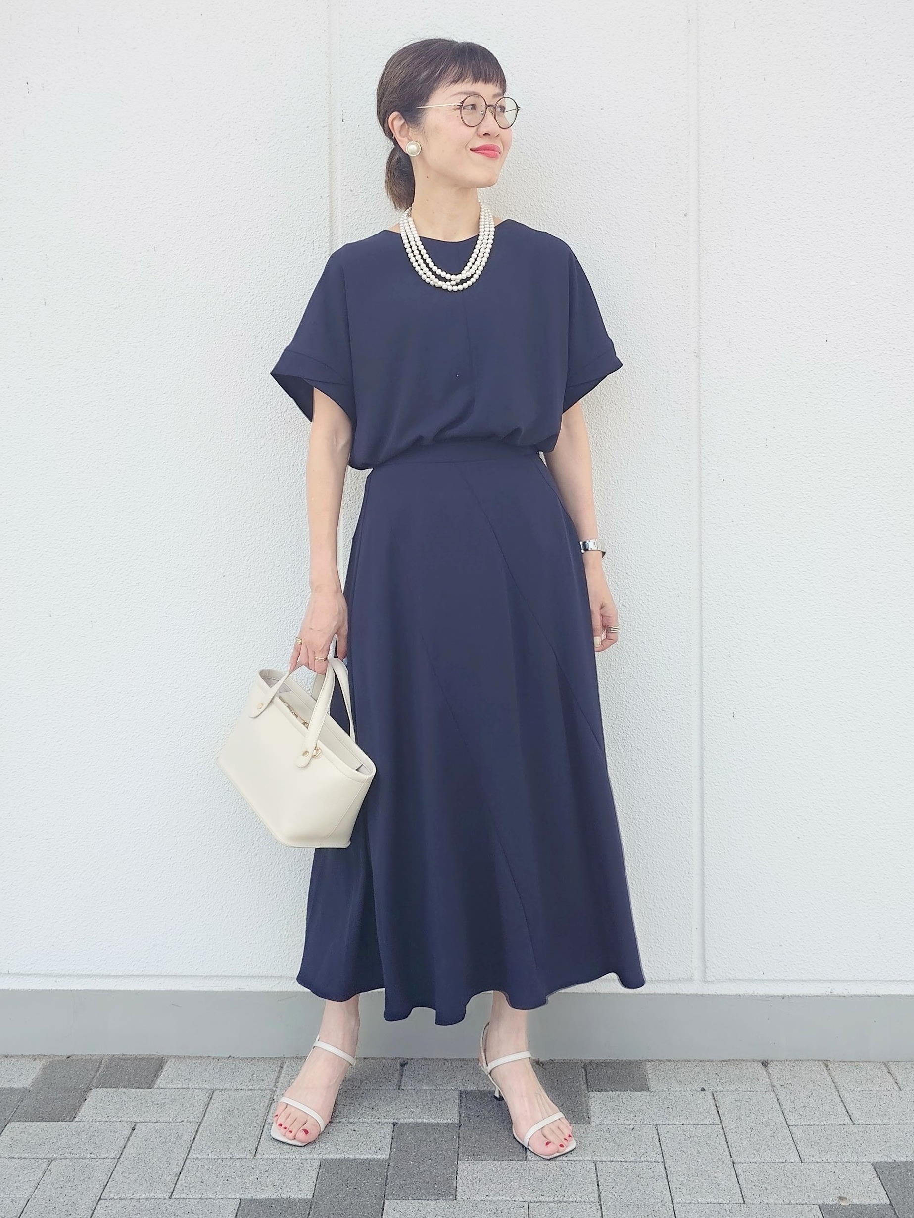 MUTSUKOさんの「UNTITLED｜【セットアップ可/UVカット/前後2WAY】リラクシーフレンチスリーブブラウス」を使ったコーディネート