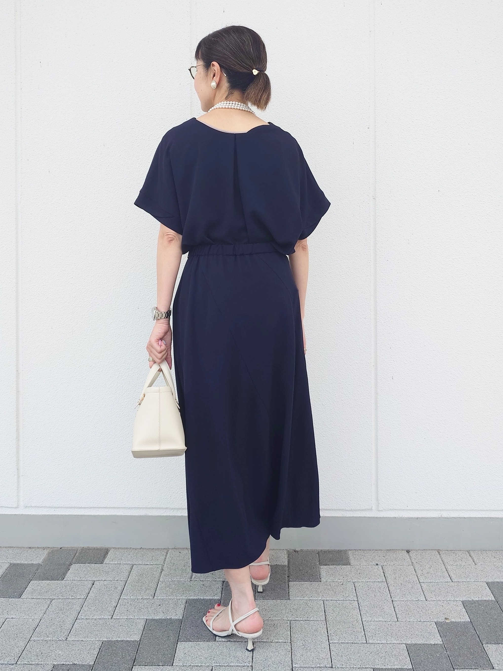 MUTSUKOさんの「UNTITLED｜【セットアップ可/UVカット/前後2WAY】リラクシーフレンチスリーブブラウス」を使ったコーディネート