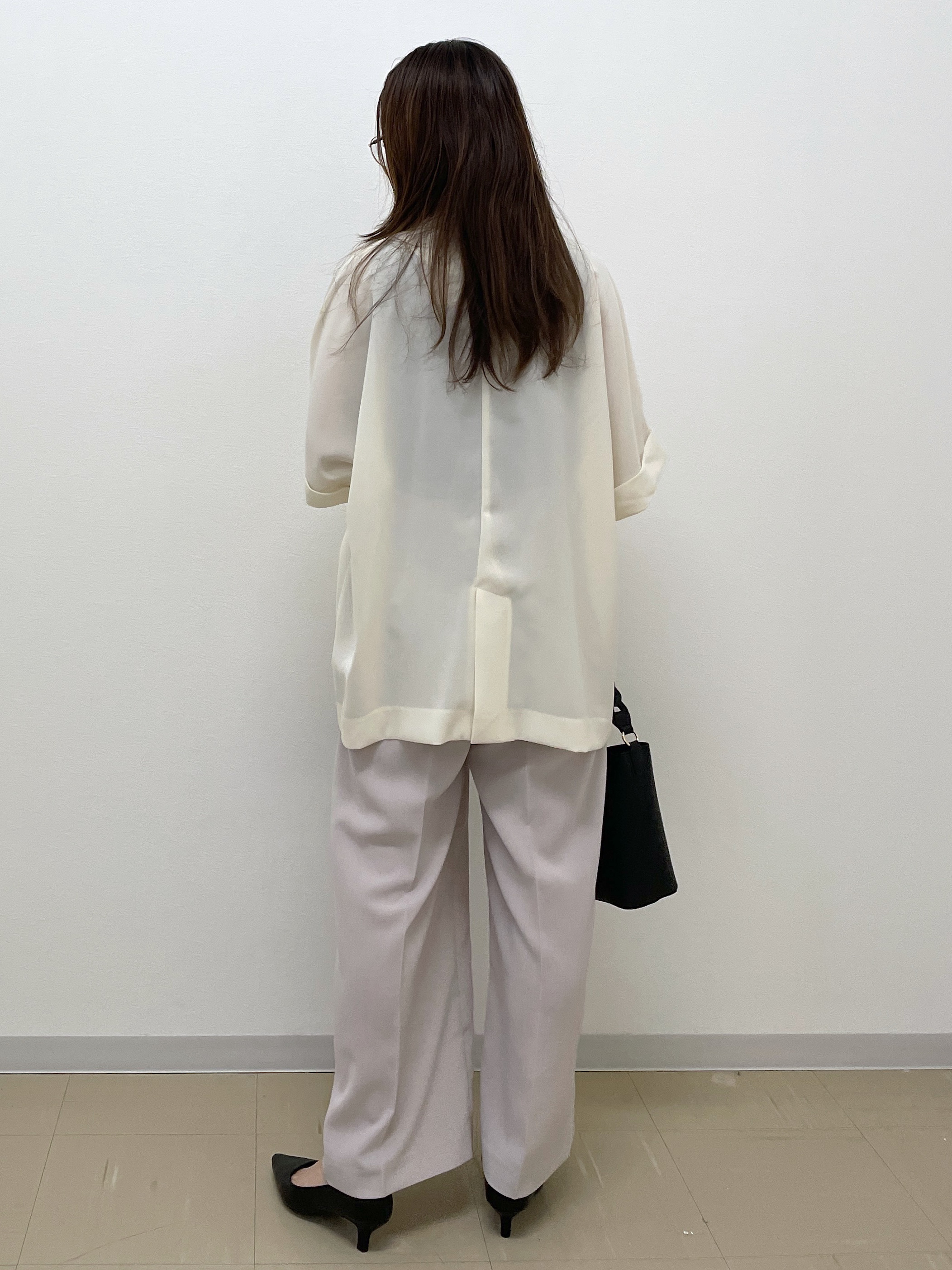 Akiさんの「OPAQUE.CLIP｜【接触冷感／吸水速乾／防シワ】リネンライクテーラードジャケット《洗濯機OK》」を使ったコーディネート