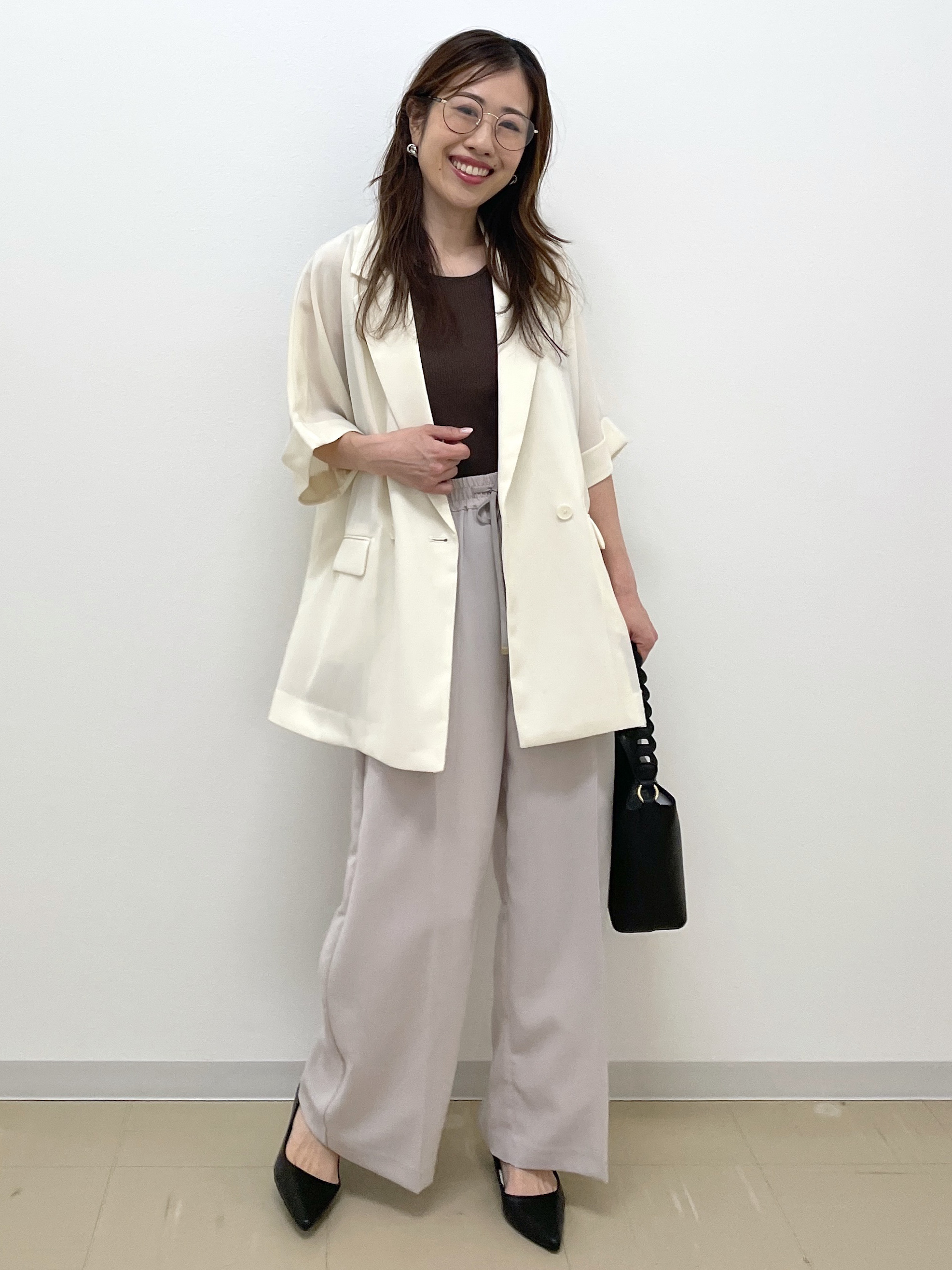 Akiさんの「OPAQUE.CLIP｜【接触冷感／吸水速乾／防シワ】リネンライクテーラードジャケット《洗濯機OK》」を使ったコーディネート