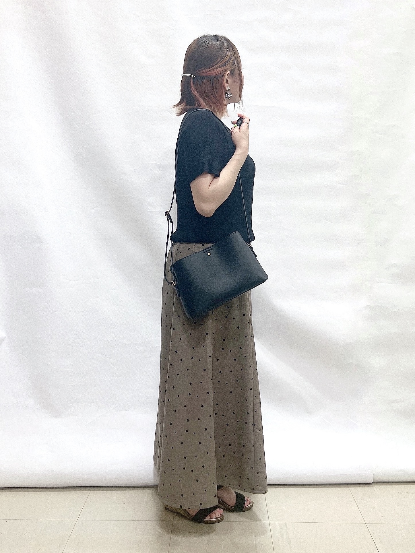 YUIさんの「SHOO･LA･RUE｜【毎日洗える/UV】二の腕隠れる さらっとドルマン半袖ニット」を使ったコーディネート