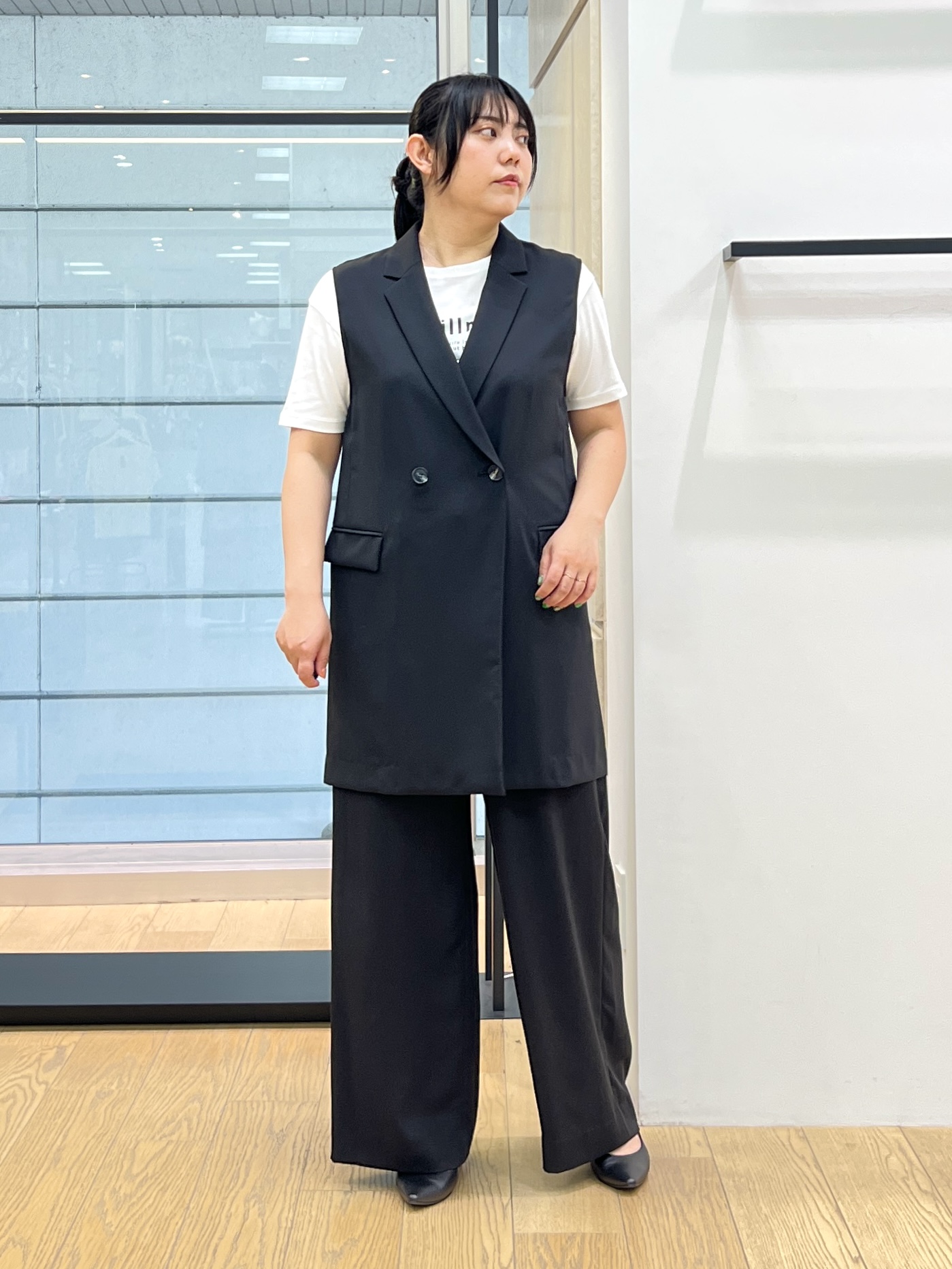 shimaさんの「INDIVI｜【接触冷感／透湿／着る日傘】颯爽ジレジャケット」を使ったコーディネート