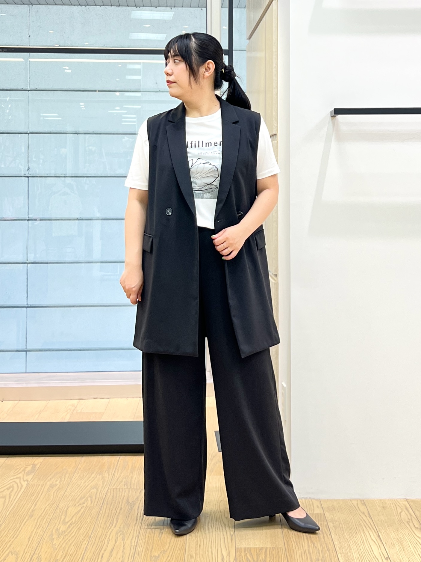 shimaさんの「INDIVI｜【接触冷感／透湿／着る日傘】颯爽ジレジャケット」を使ったコーディネート