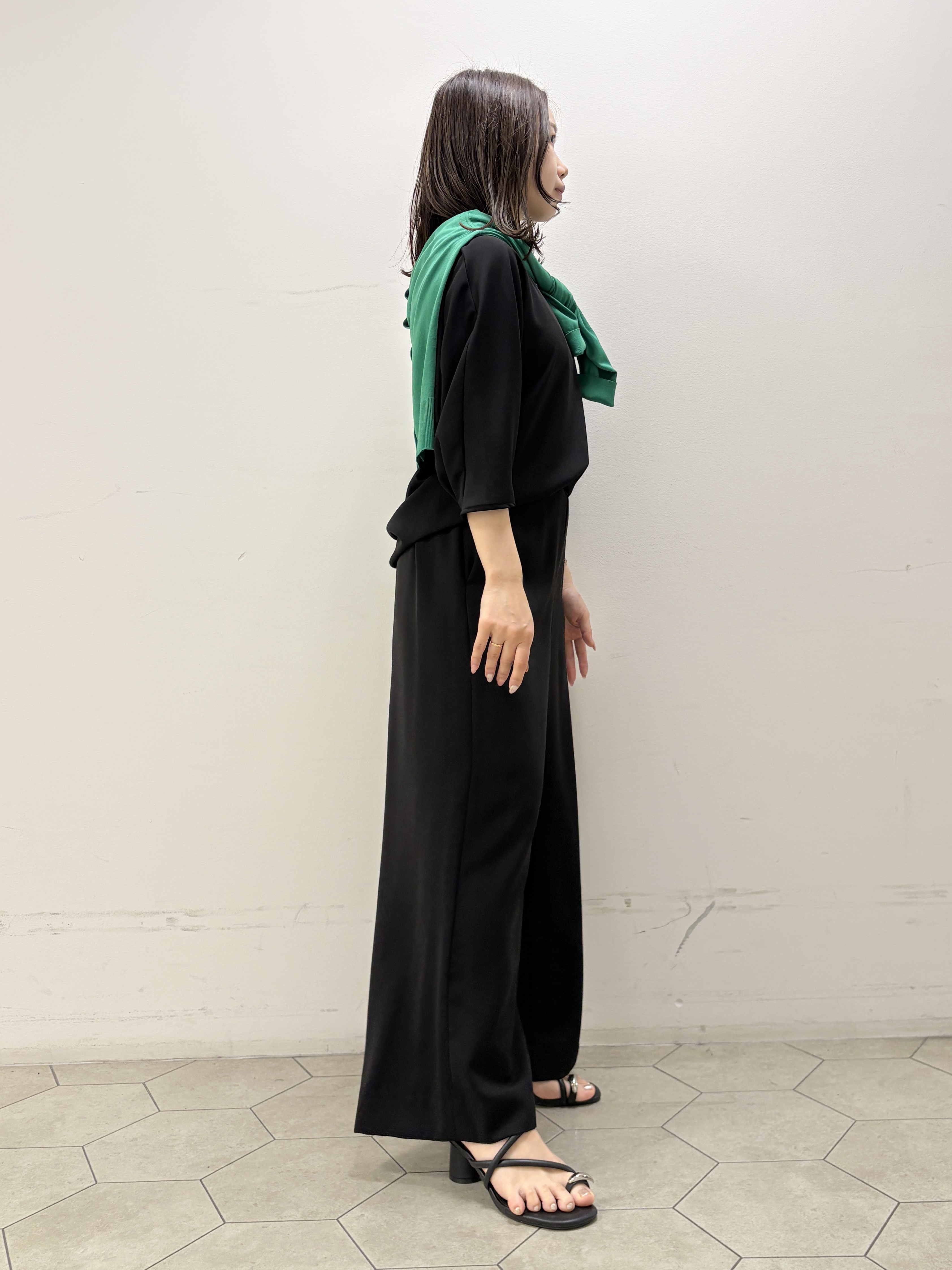 kahoさんの「INDIVI｜【接触冷感／透湿／着る日傘】ドルマントップス」を使ったコーディネート