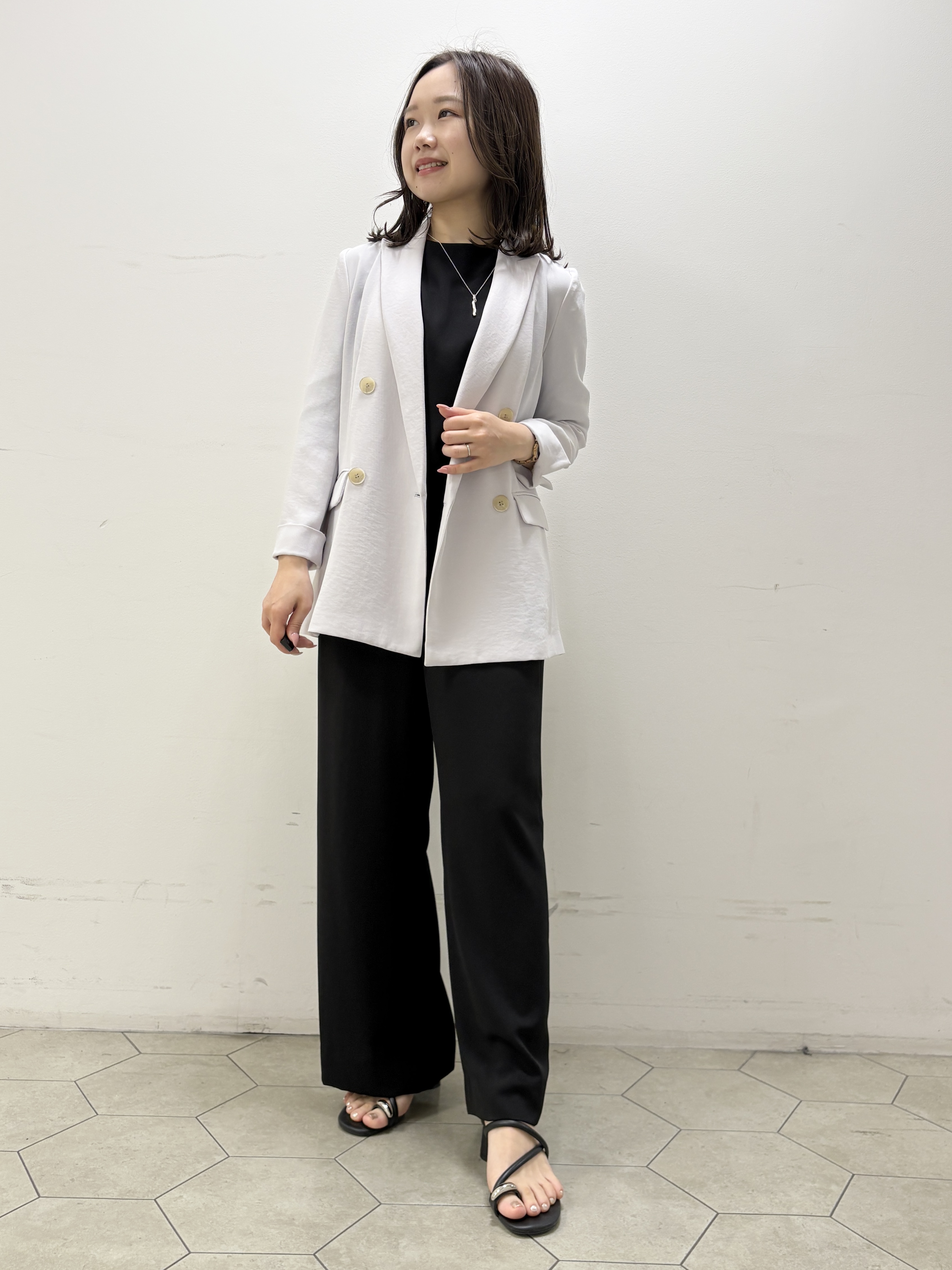 kahoさんの「INDIVI｜【接触冷感／透湿／着る日傘】ドルマントップス」を使ったコーディネート