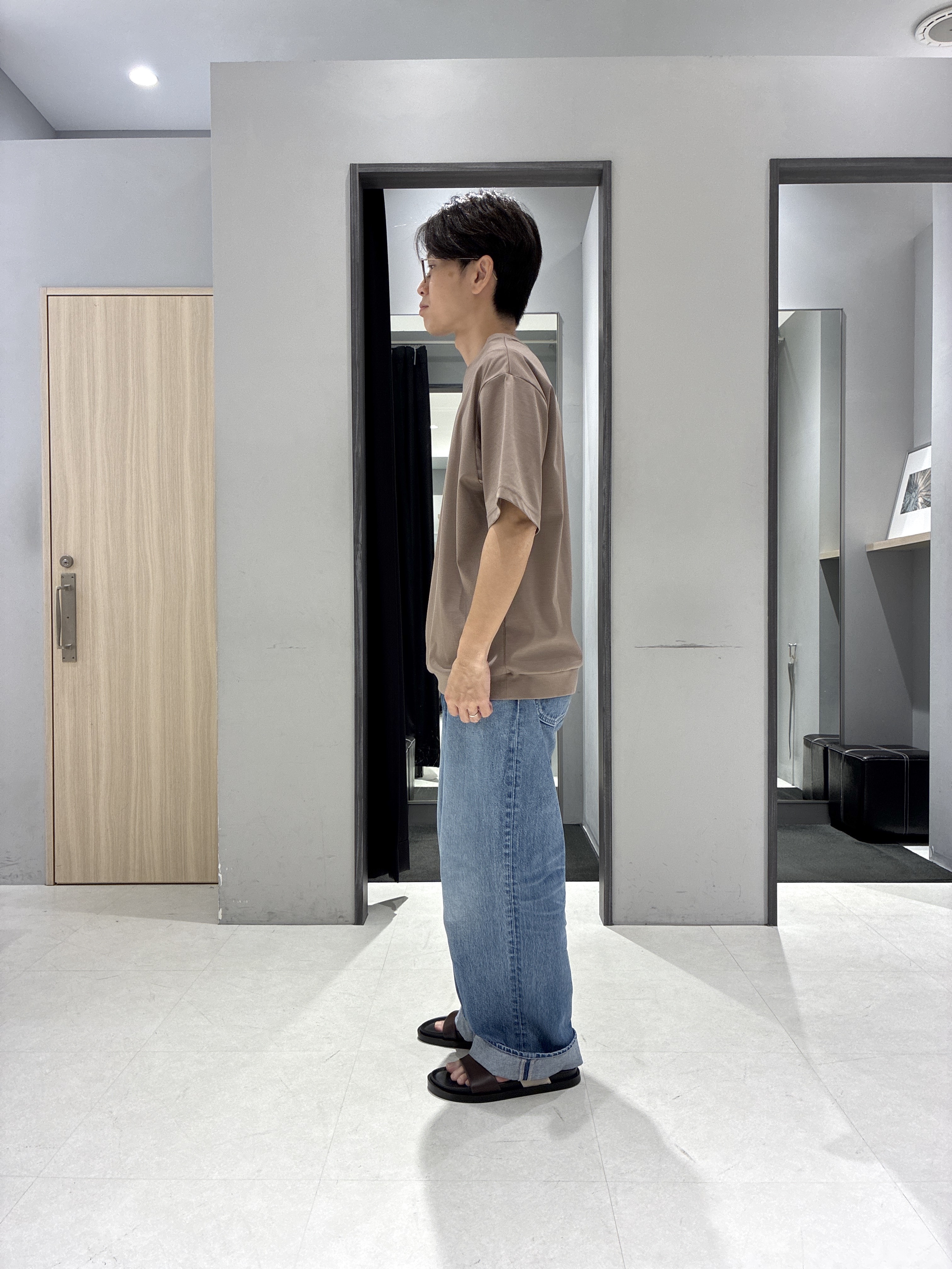 わいずみさんの「TAKEO KIKUCHI｜【接触冷感】アイスクリアコットン Tシャツ」を使ったコーディネート