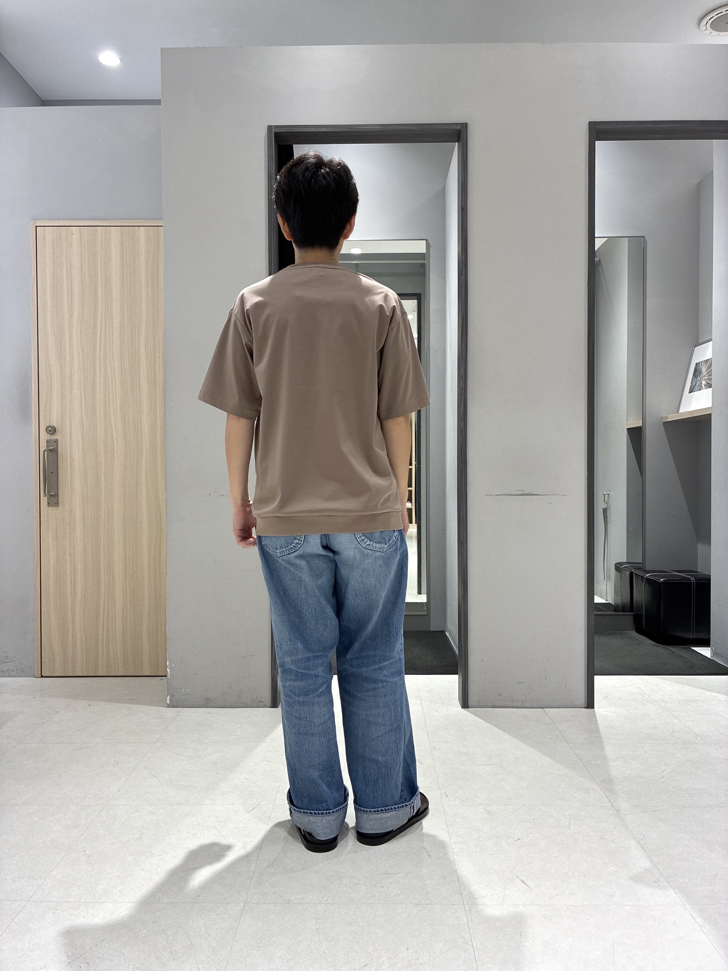 わいずみさんの「TAKEO KIKUCHI｜【接触冷感】アイスクリアコットン Tシャツ」を使ったコーディネート