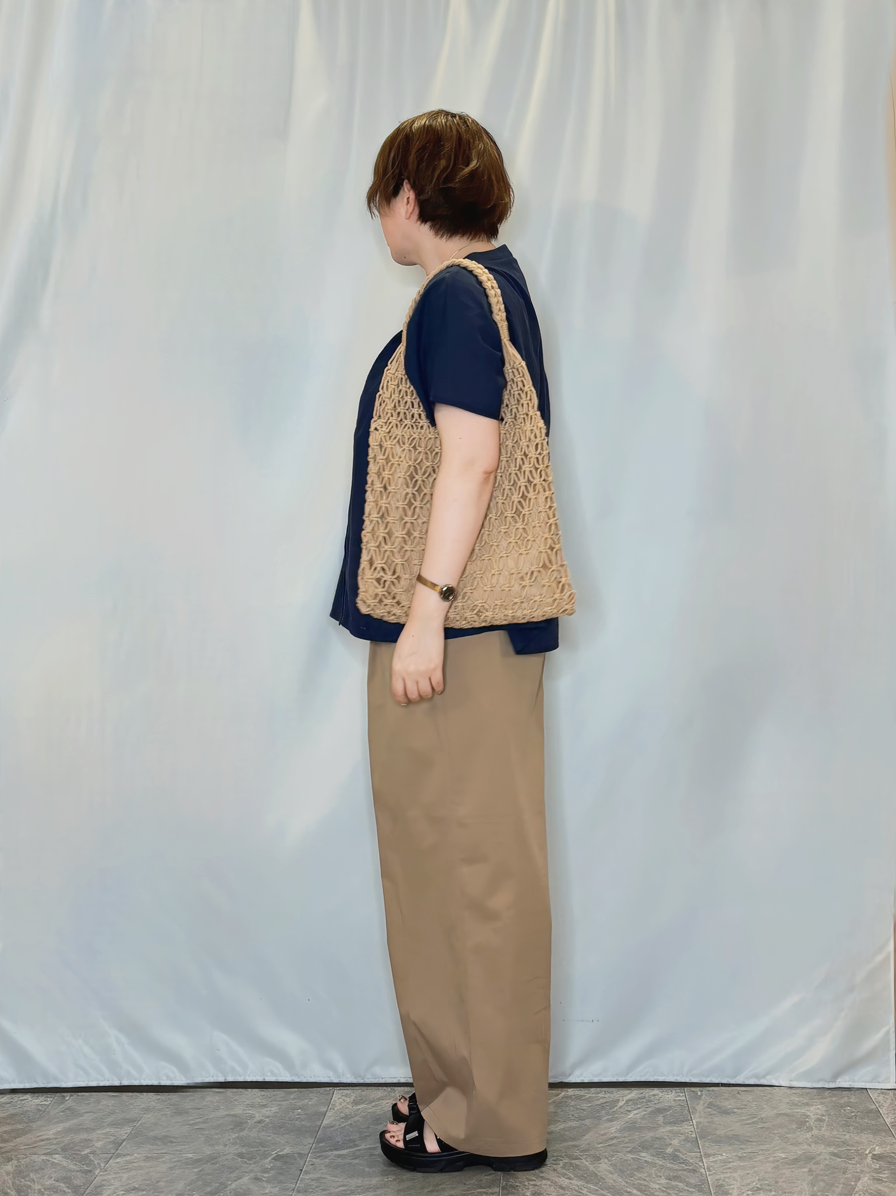 たみさんの「SHOO･LA･RUE｜【体型カバー/S~LL】インせず着られて刺繍が目を引く 切替ノーカラーブラウス」を使ったコーディネート