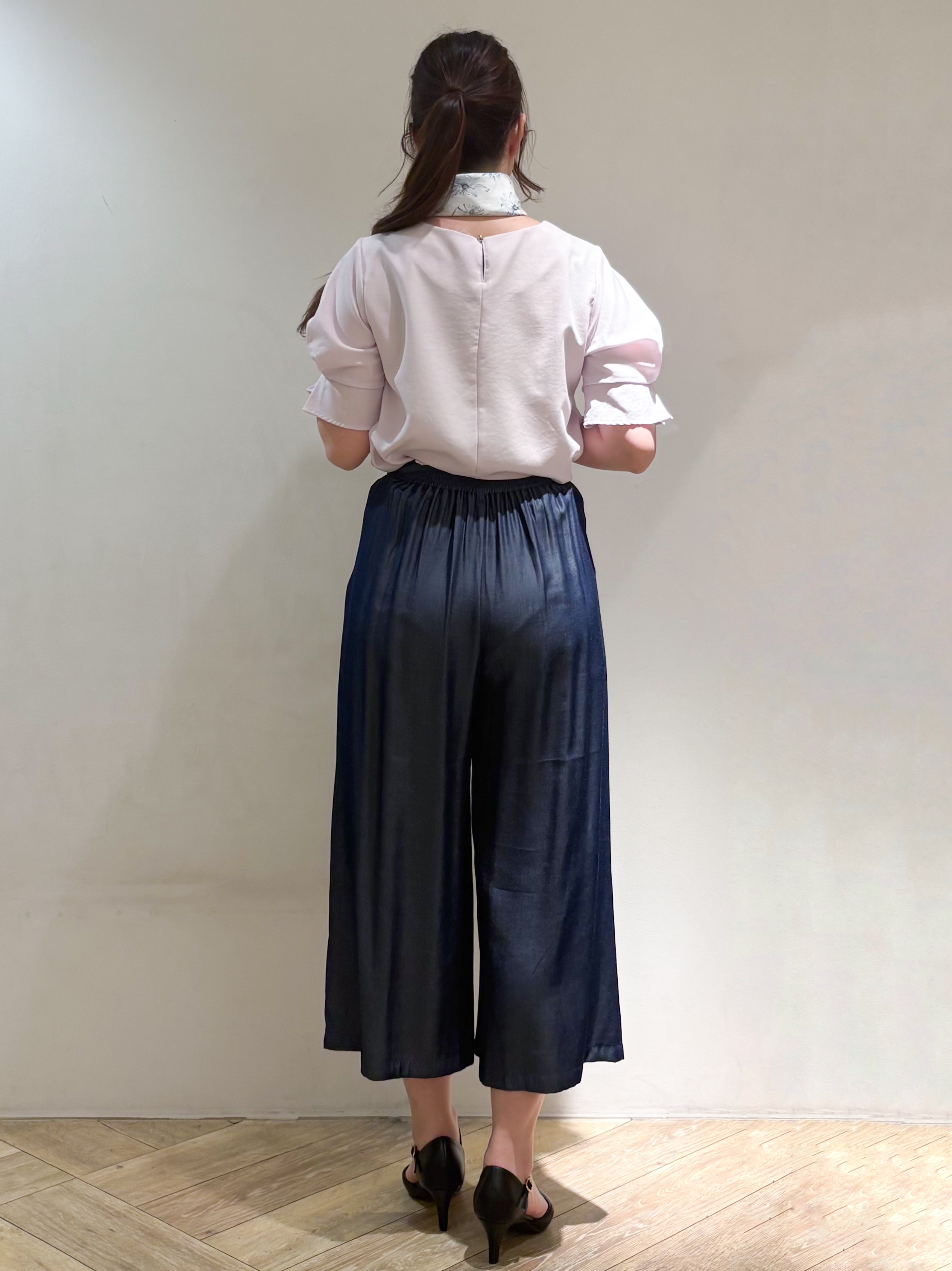 sayaさんの「index｜【接触冷感／吸水速乾】タックパフスリーブブラウス《防シワ／洗濯機OK／XS～3L／8col》」を使ったコーディネート