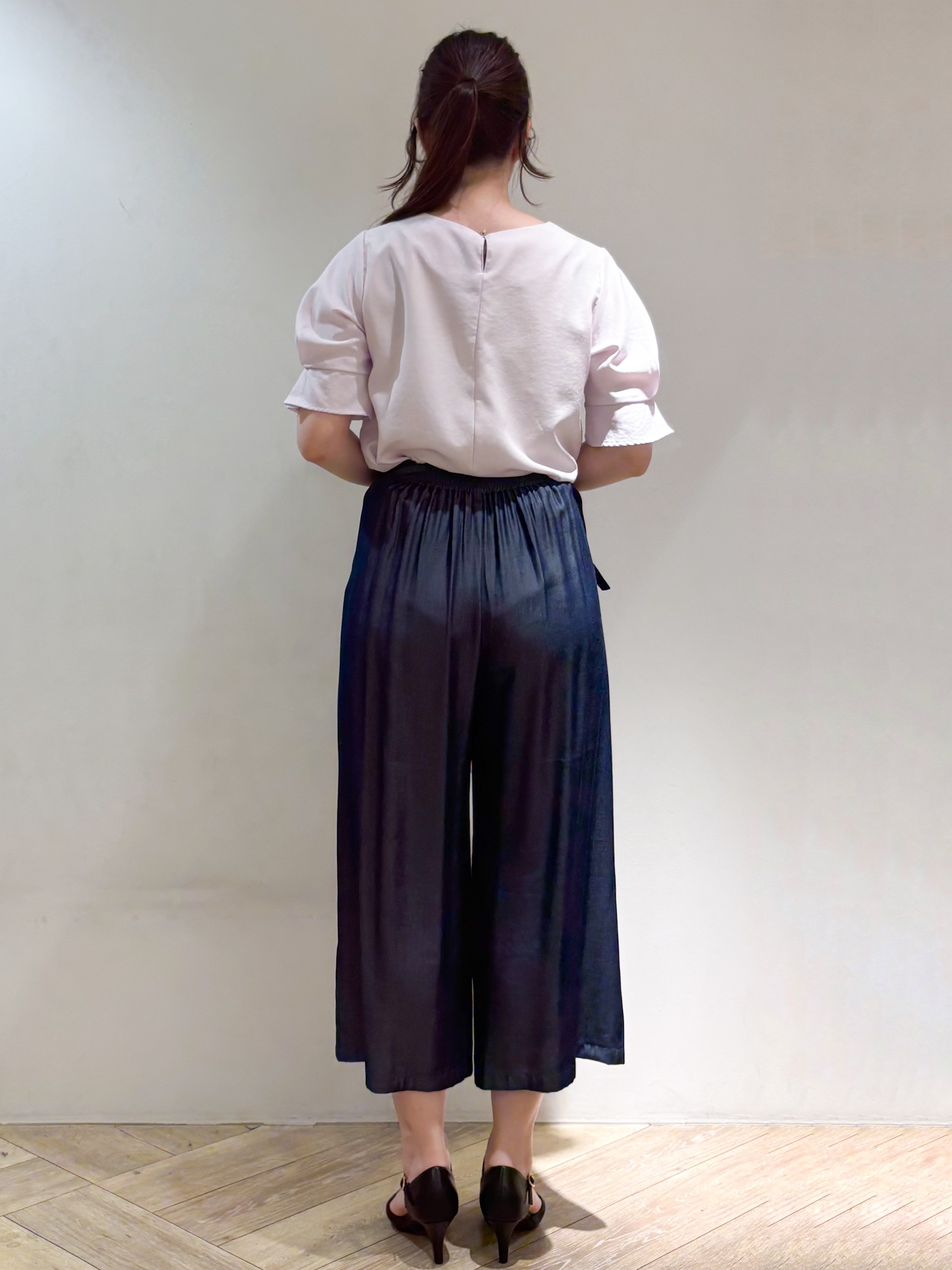 sayaさんの「index｜【接触冷感／吸水速乾】タックパフスリーブブラウス《防シワ／洗濯機OK／XS～3L／8col》」を使ったコーディネート