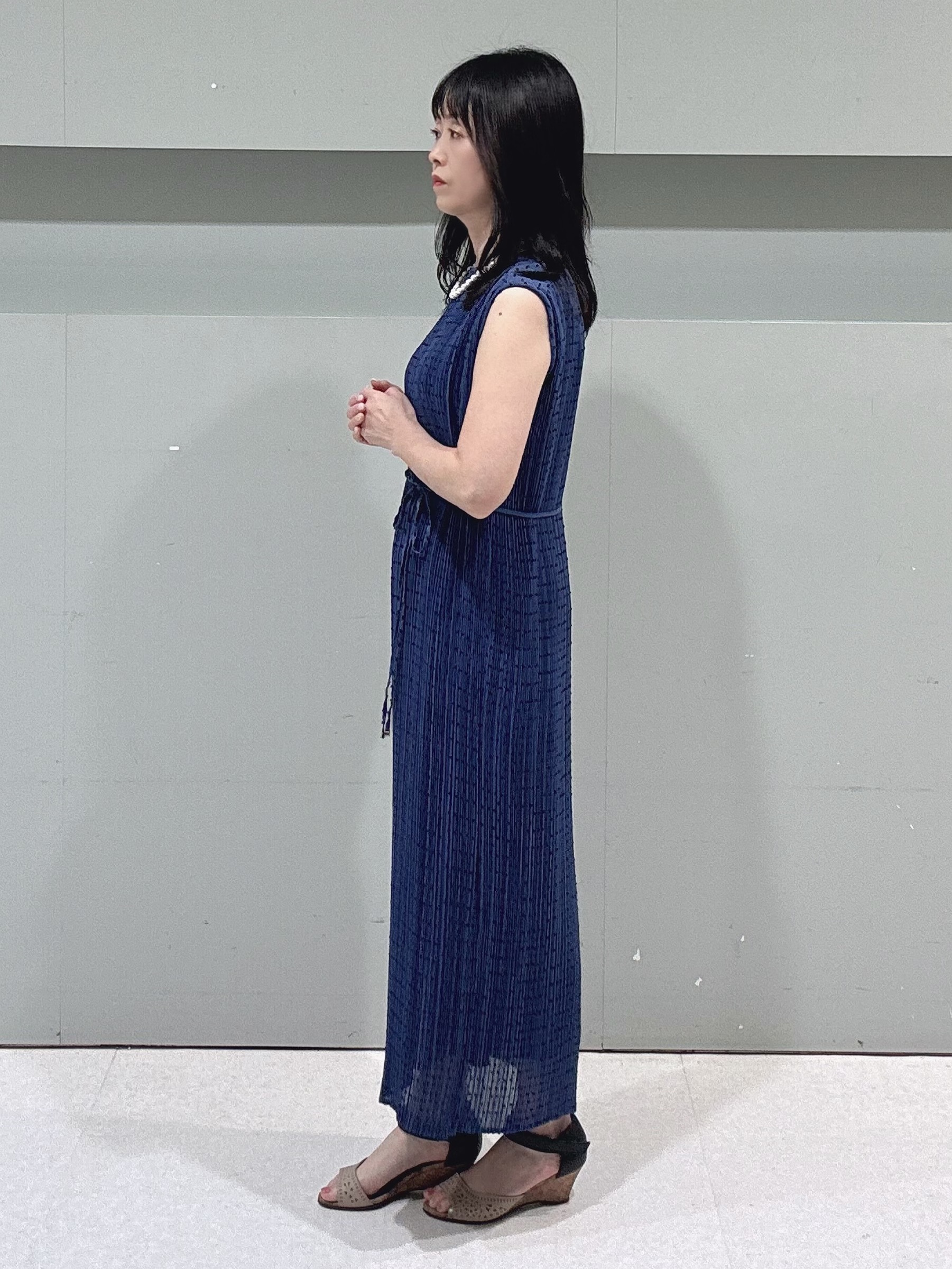 makiさんの「UNTITLED｜◆【ストレッチ性/洗える】短丈ニットカーディガン」を使ったコーディネート