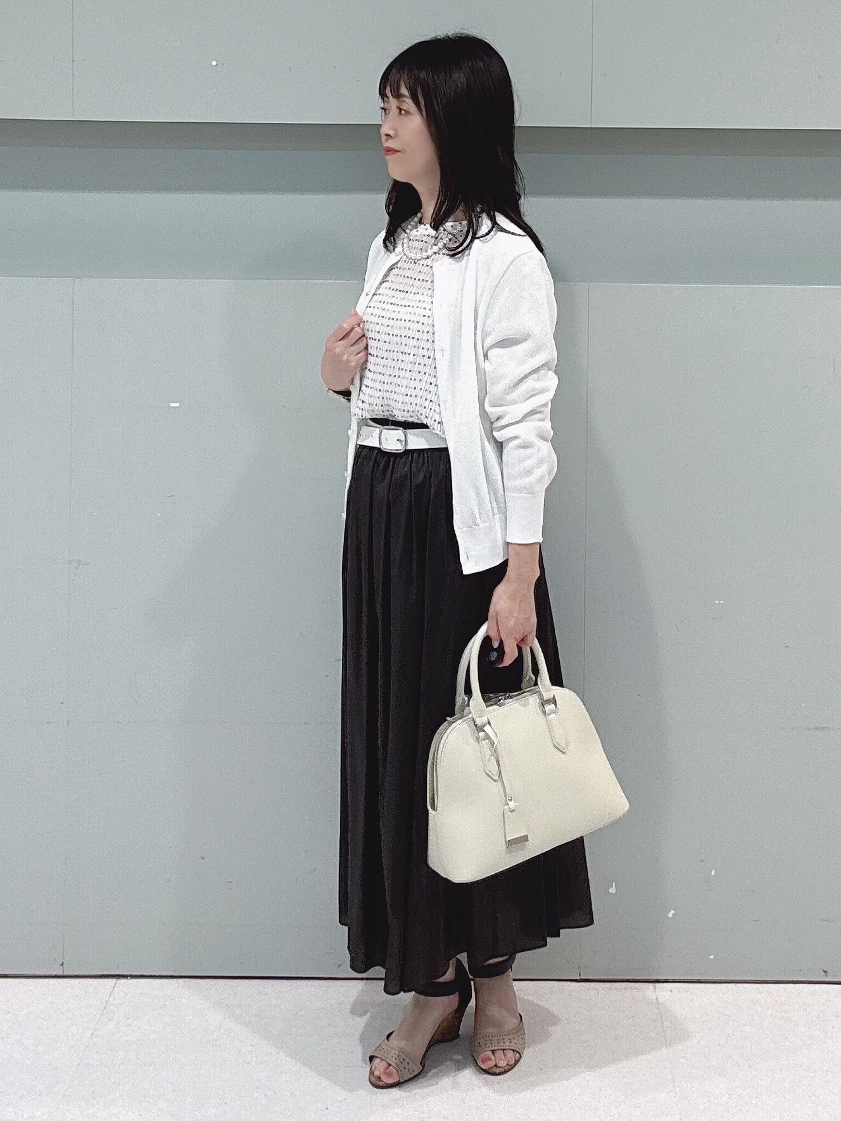 makiさんの「UNTITLED｜◆【アンサンブル可】ラメ混クルーネックカーディガン」を使ったコーディネート