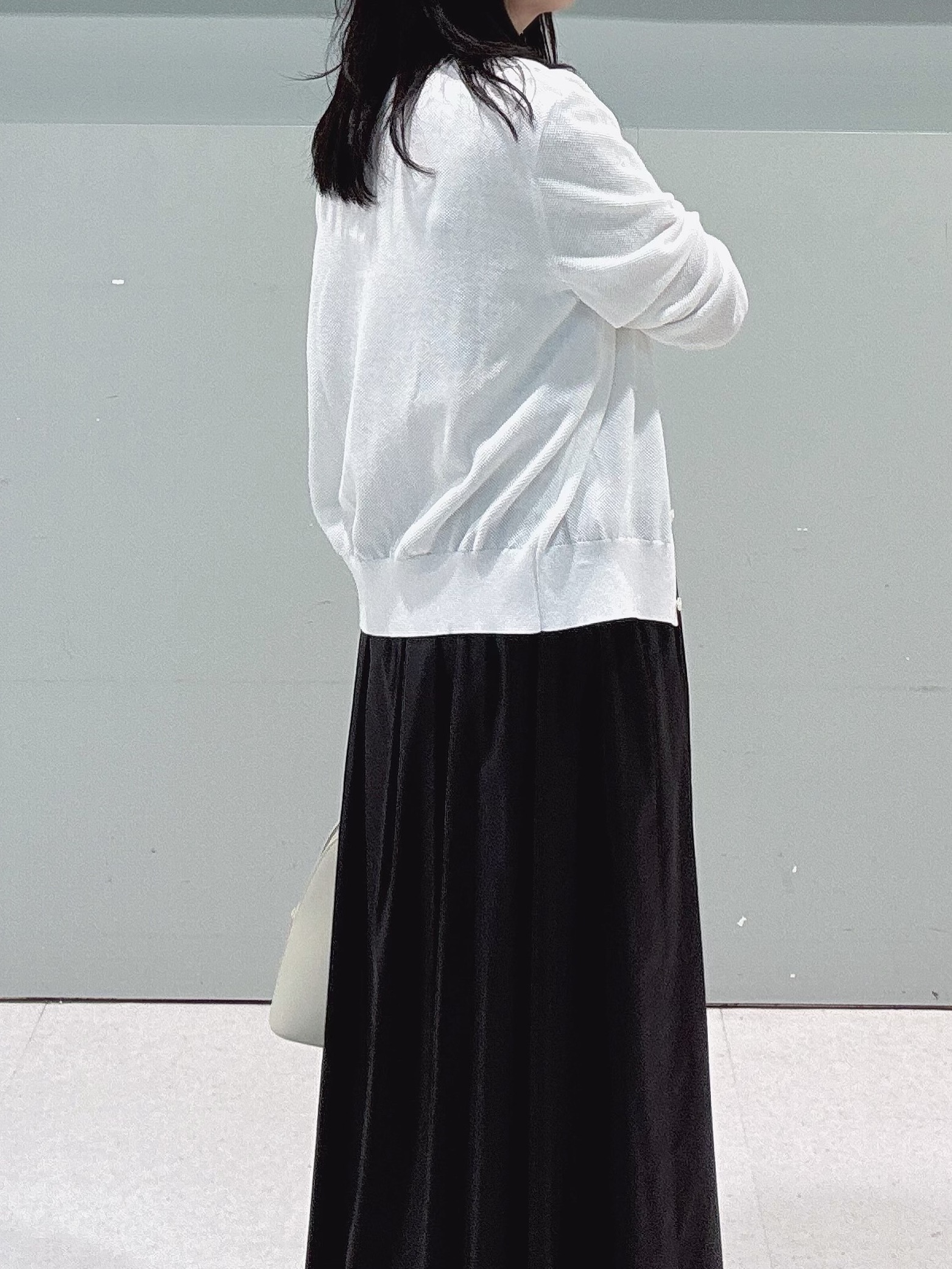 makiさんの「UNTITLED｜◆【アンサンブル可】ラメ混クルーネックカーディガン」を使ったコーディネート