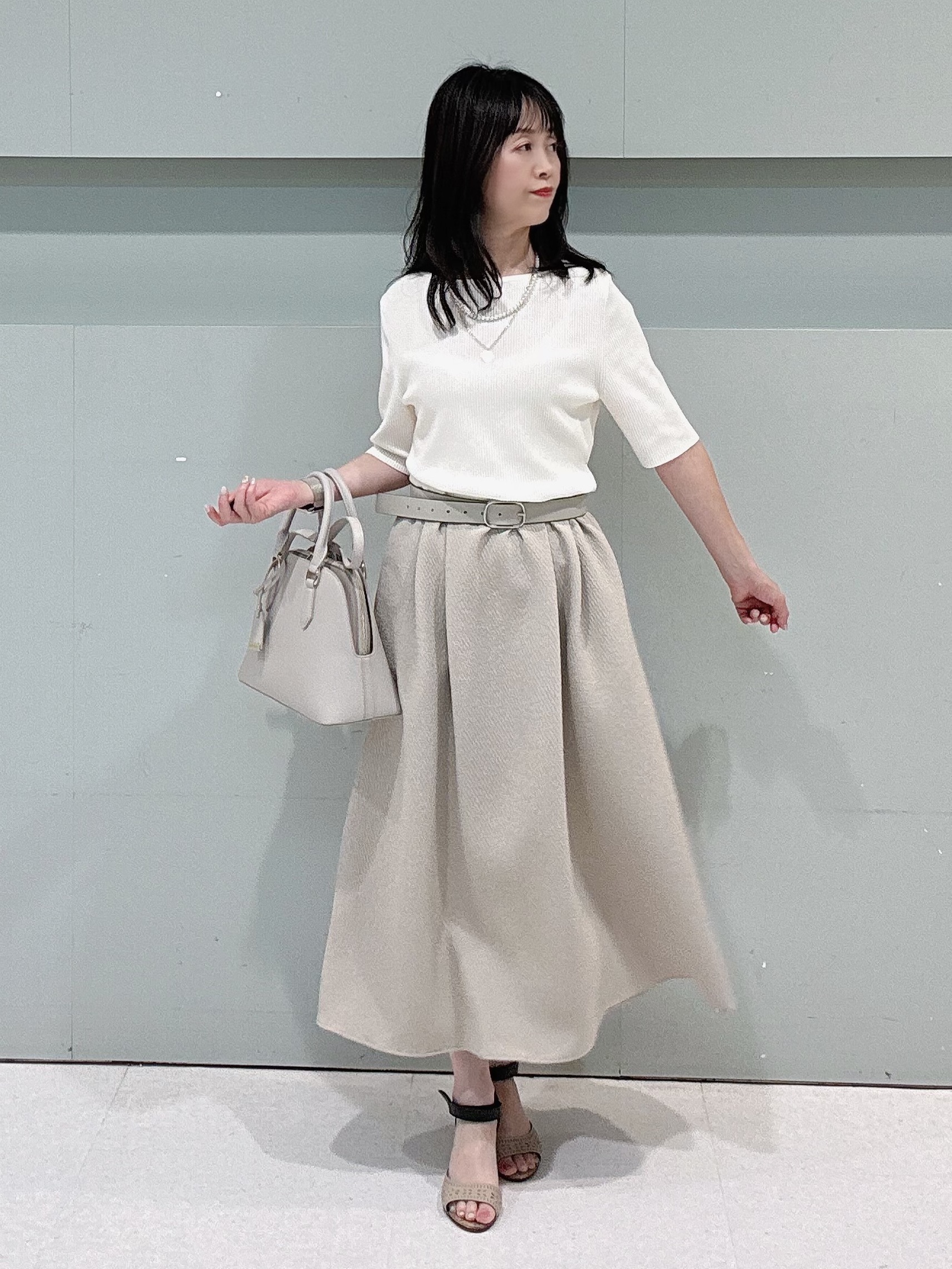 makiさんの「UNTITLED｜◆【一枚でサマ見え】ニットドッキングジャガードワンピース」を使ったコーディネート