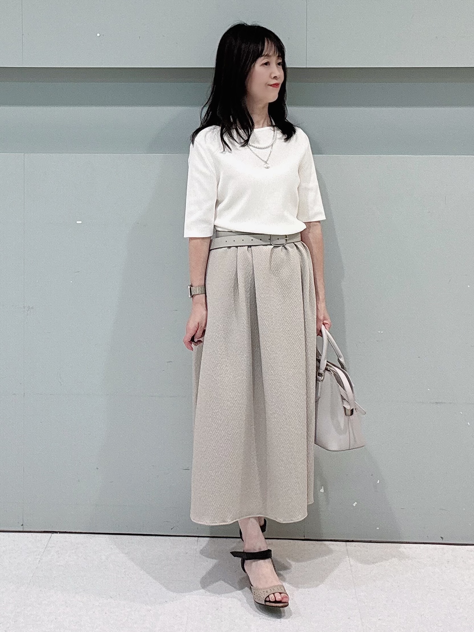 makiさんの「UNTITLED｜◆【一枚でサマ見え】ニットドッキングジャガードワンピース」を使ったコーディネート