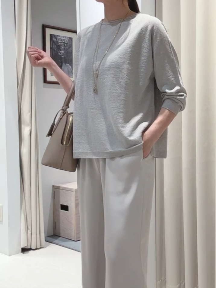 tomoさんの「UNTITLED｜【ゆったり/リラクシー】リネンボートネックプルオーバー」を使ったコーディネート