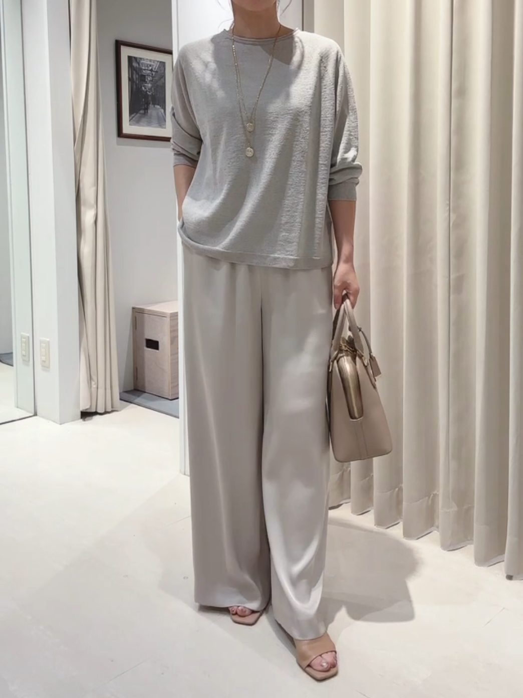 tomoさんの「UNTITLED｜【ゆったり/リラクシー】リネンボートネックプルオーバー」を使ったコーディネート
