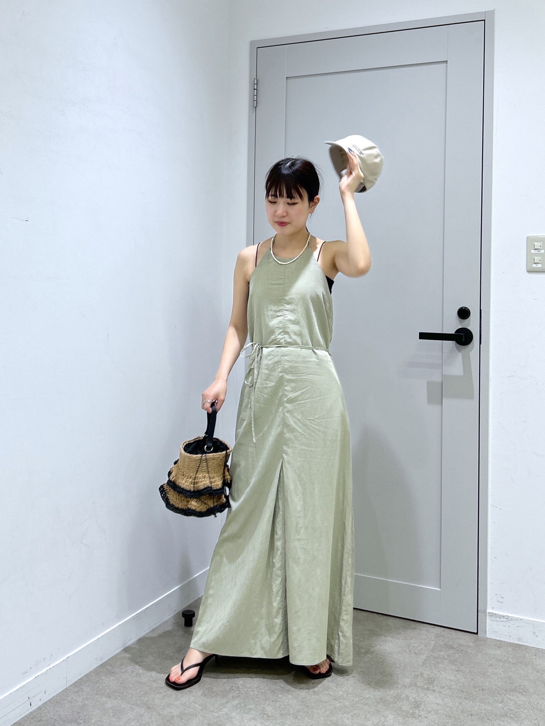 Renoさんの「INDIVI｜立体フリル編みバッグ」を使ったコーディネート