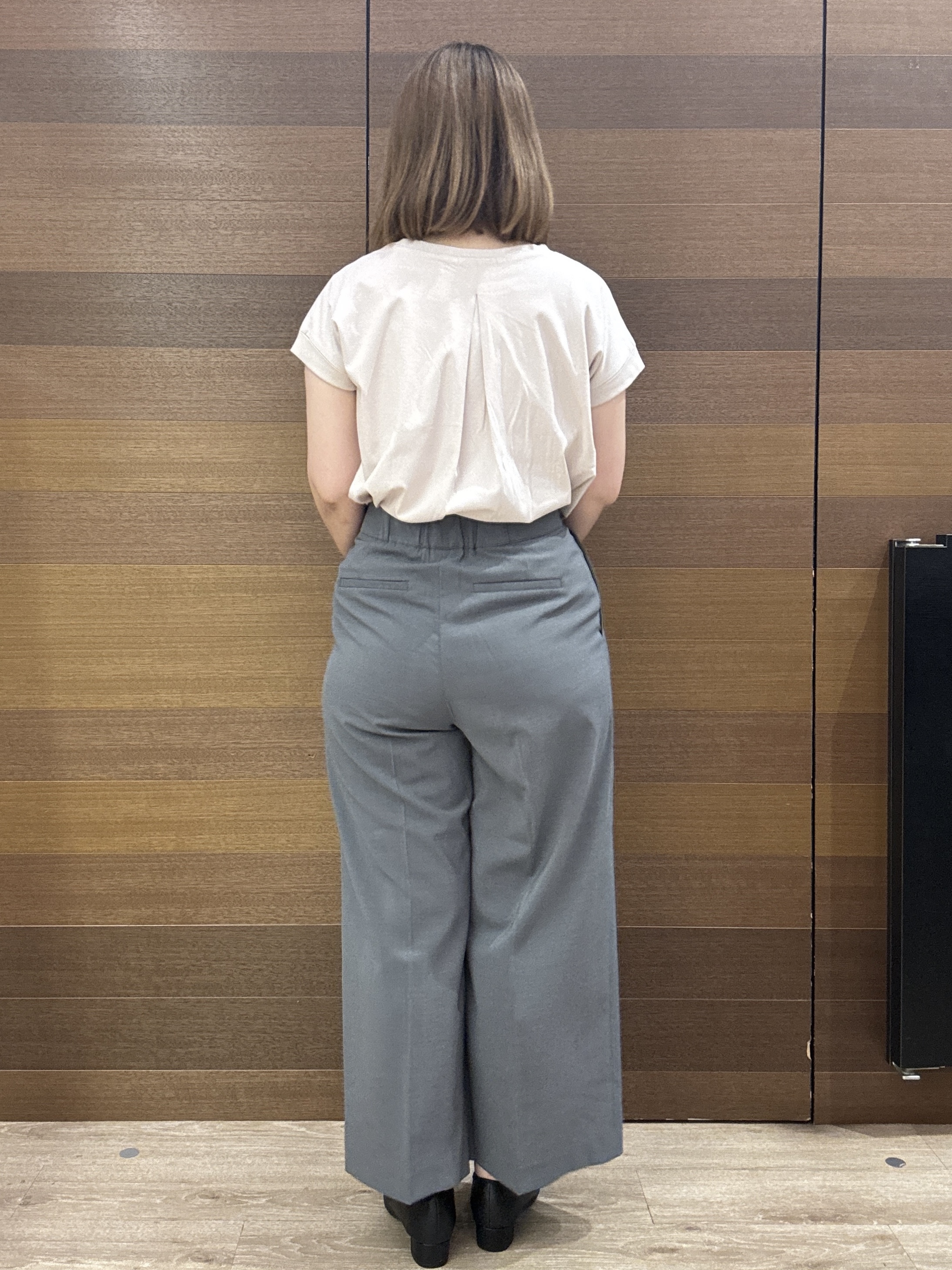 yumeさんの「OPAQUE.CLIP｜【接触冷感／UV】ワンポイント刺繍Tシャツ《7col／XS~3L／洗濯機OK》」を使ったコーディネート