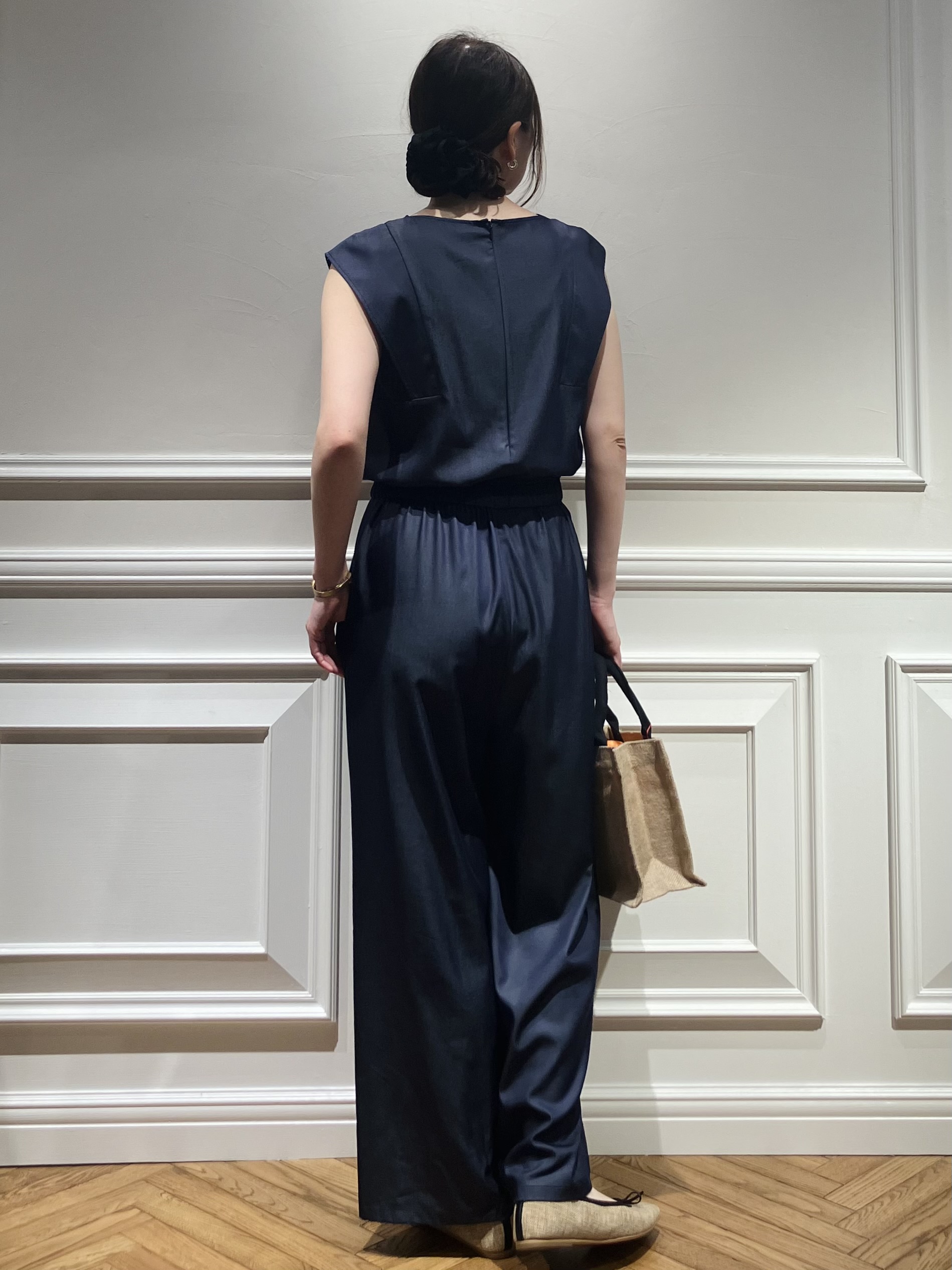 TSUKUIさんの「DRESSTERIOR｜ジュートキャンバス ミニバッグ」を使ったコーディネート