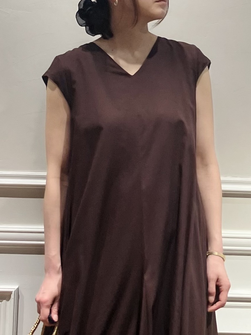 TSUKUIさんの「DRESSTERIOR｜【きれいめ/ウォッシャブル】コットンローンフレンチスリーブワンピ」を使ったコーディネート
