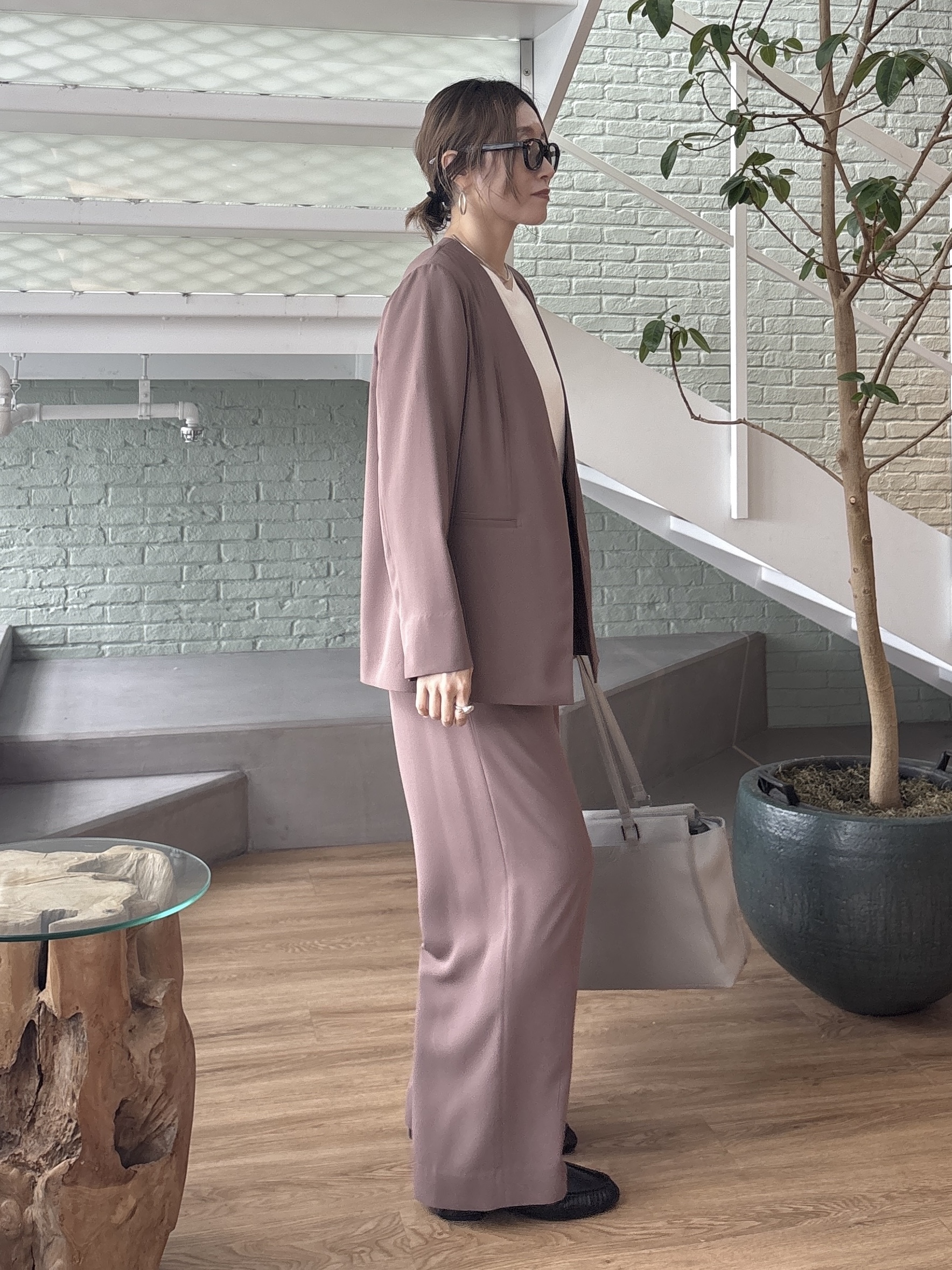 kotakiさんの「INDIVI｜【接触冷感／透湿／着る日傘】ノーカラージャケット」を使ったコーディネート