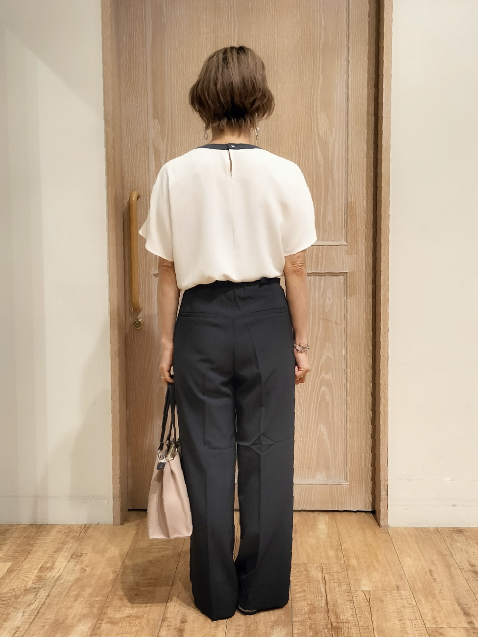 YUKIさんの「SHOO･LA･RUE｜【通気性〇/洗濯機可/S-LL】シアーラメカーディガン」を使ったコーディネート