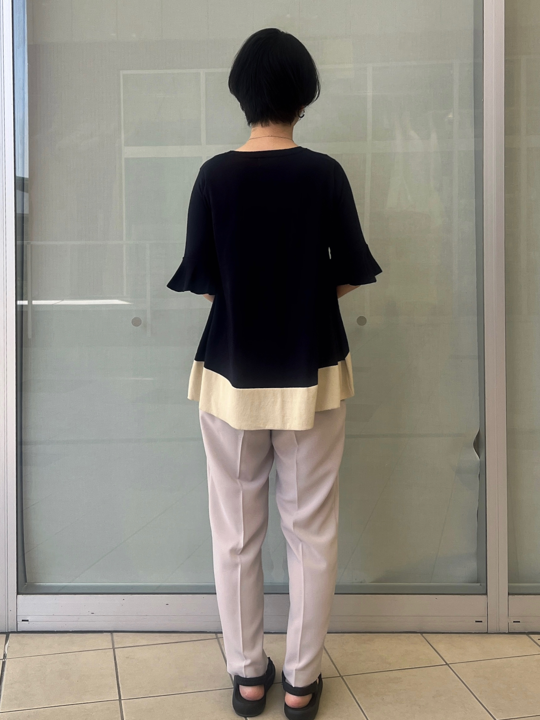 yo-koさんの「OPAQUE.CLIP｜【UV／遮熱性】配色フレアシルエットニット《洗濯機OK》」を使ったコーディネート