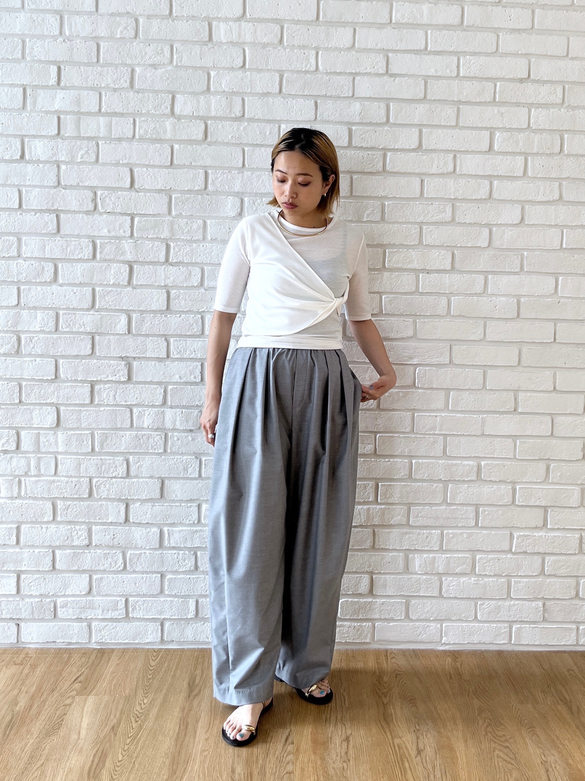 Harukaさんの「INDIVI｜ツイストガーゼカットソー」を使ったコーディネート